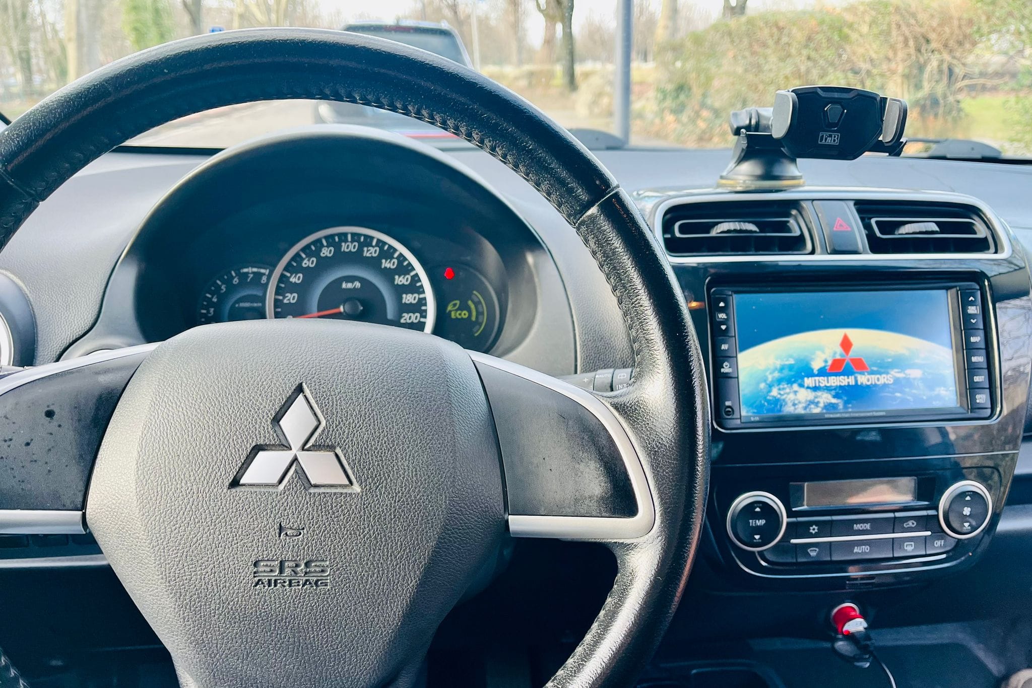 Mitsubishi Space Star avec Entrée audio / iPod