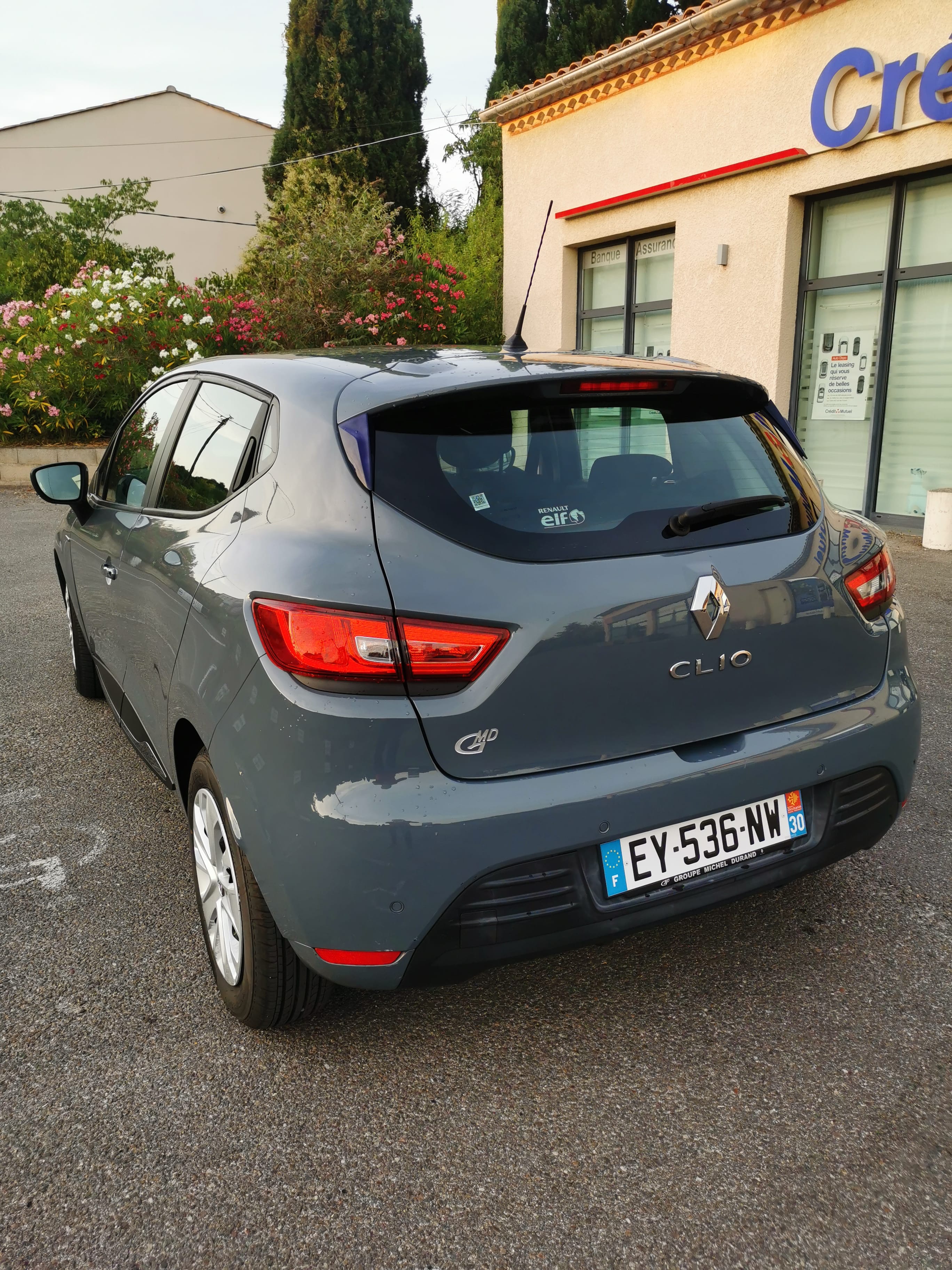 Renault Clio avec Siège bébé