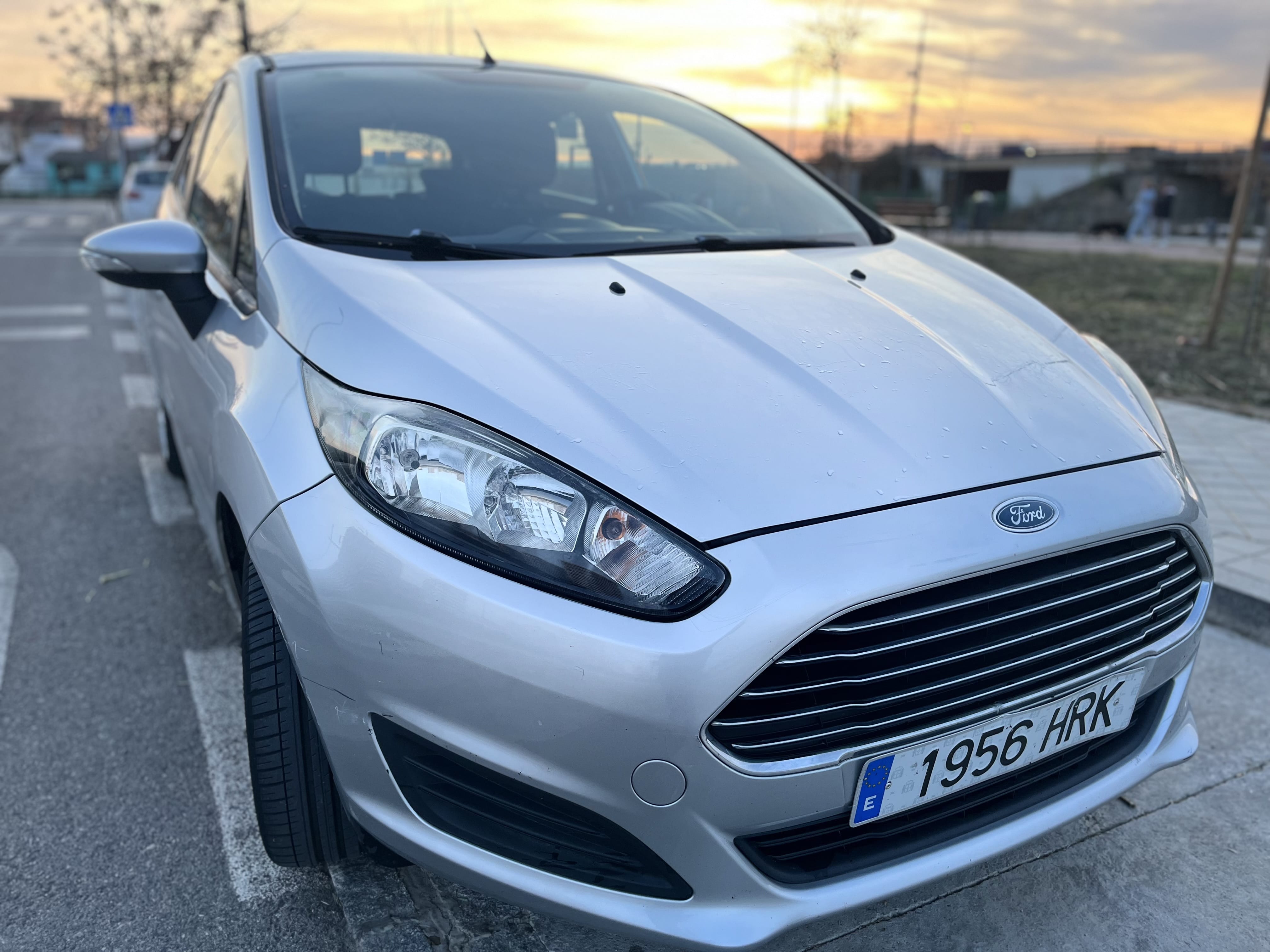 Ford Fiesta con Aire acondicionado