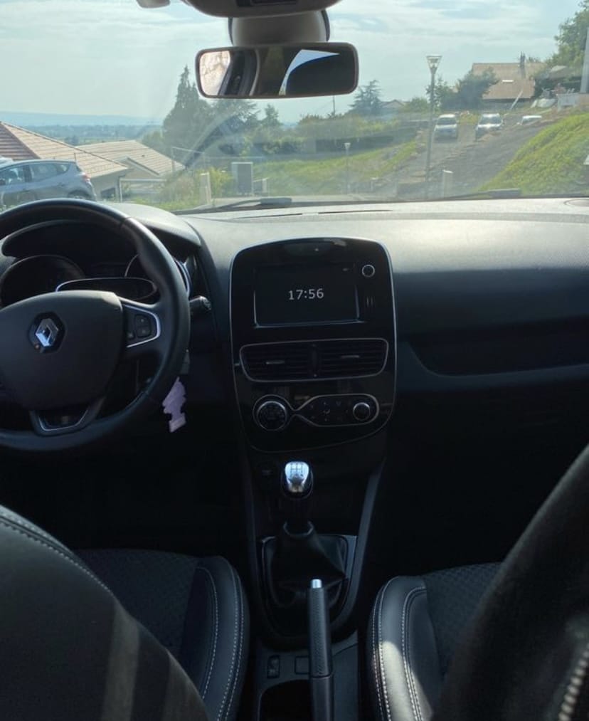 Renault Clio avec GPS