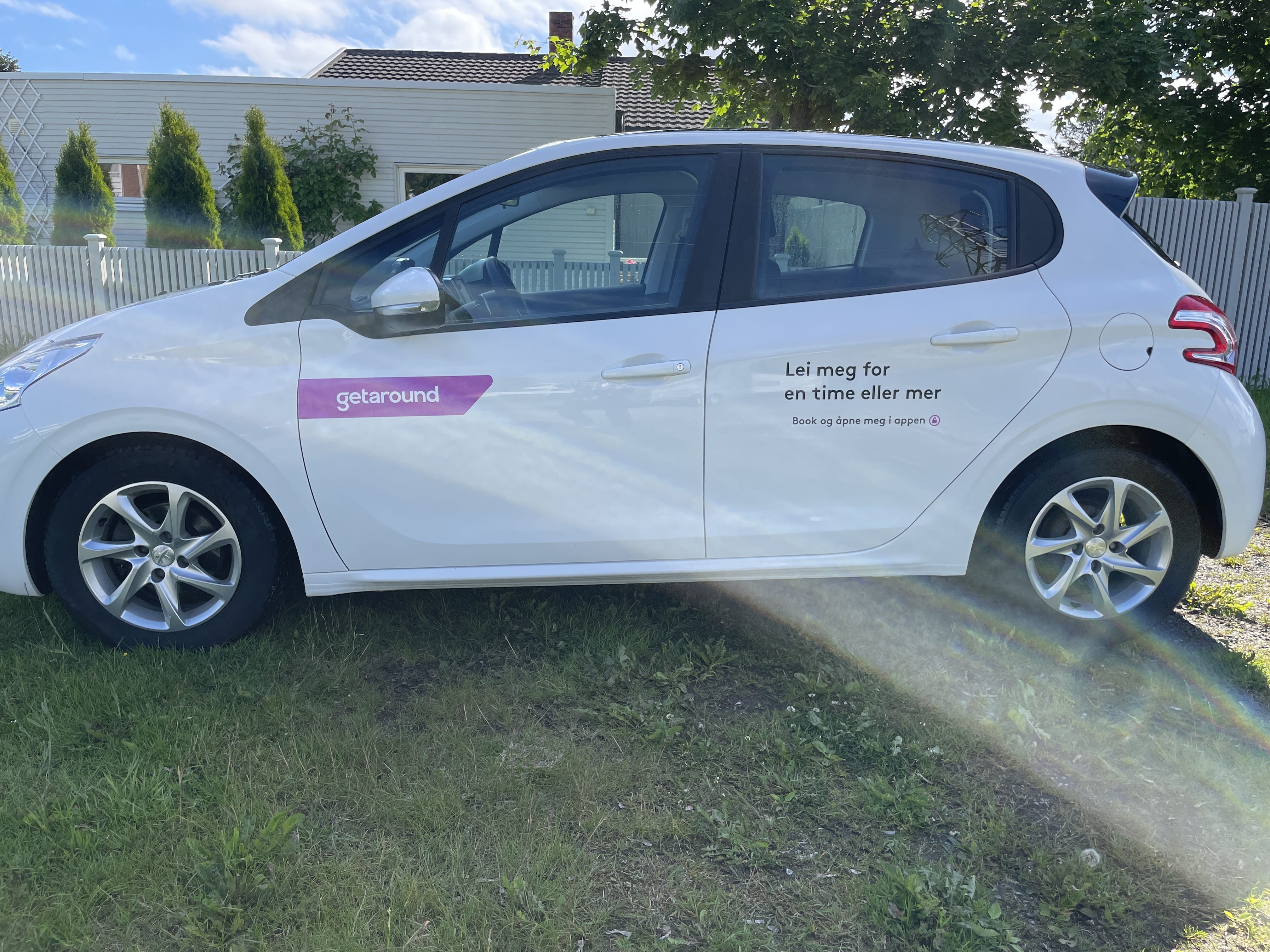 Peugeot 208 Automat med Aircondition