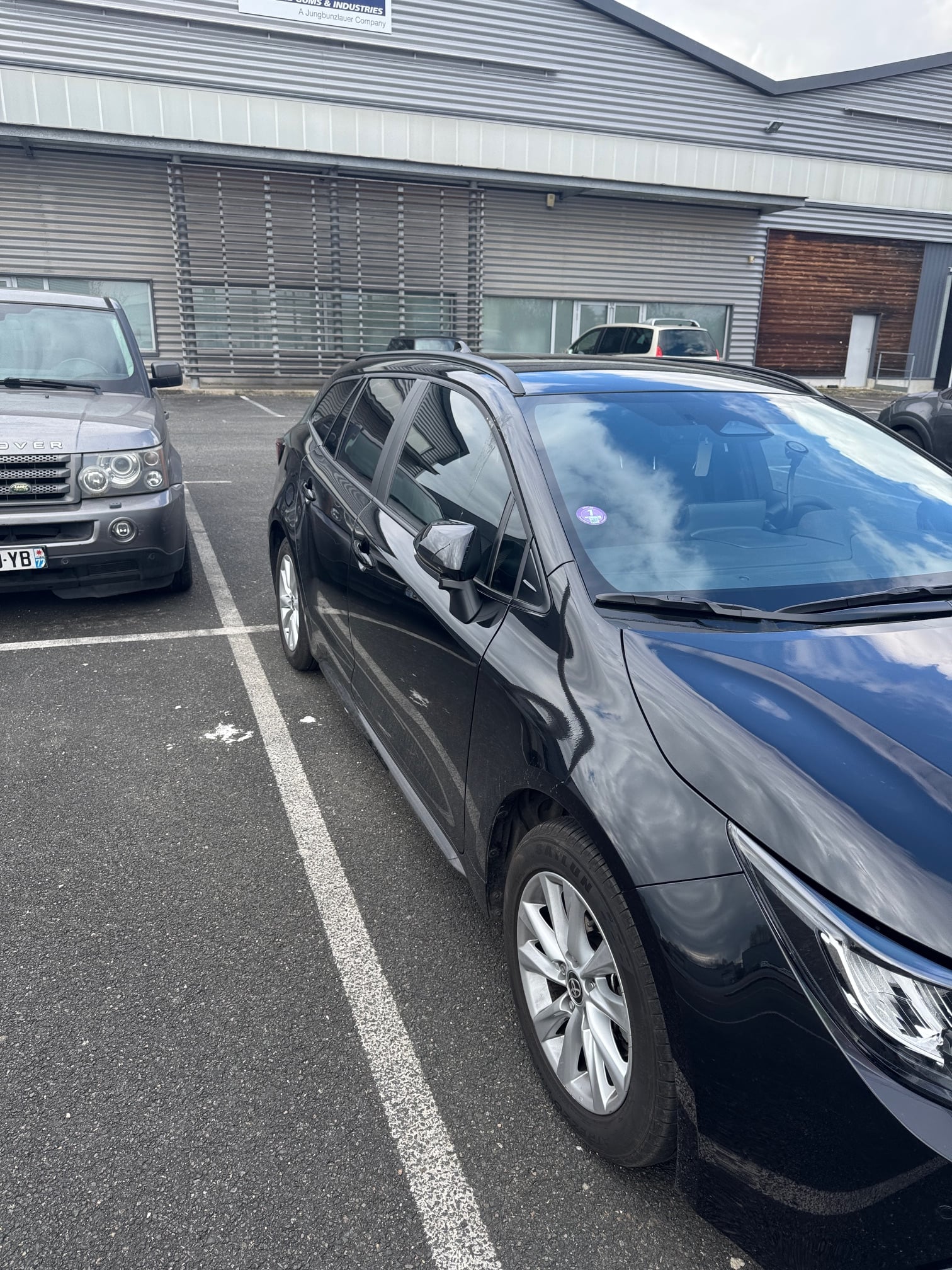Toyota Corolla Touring Sports Dynamic Hybride avec GPS