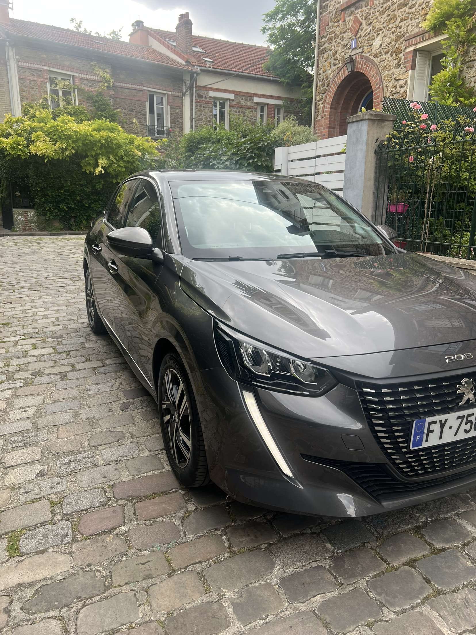 Peugeot 208, 2021, Essence 98, automatique