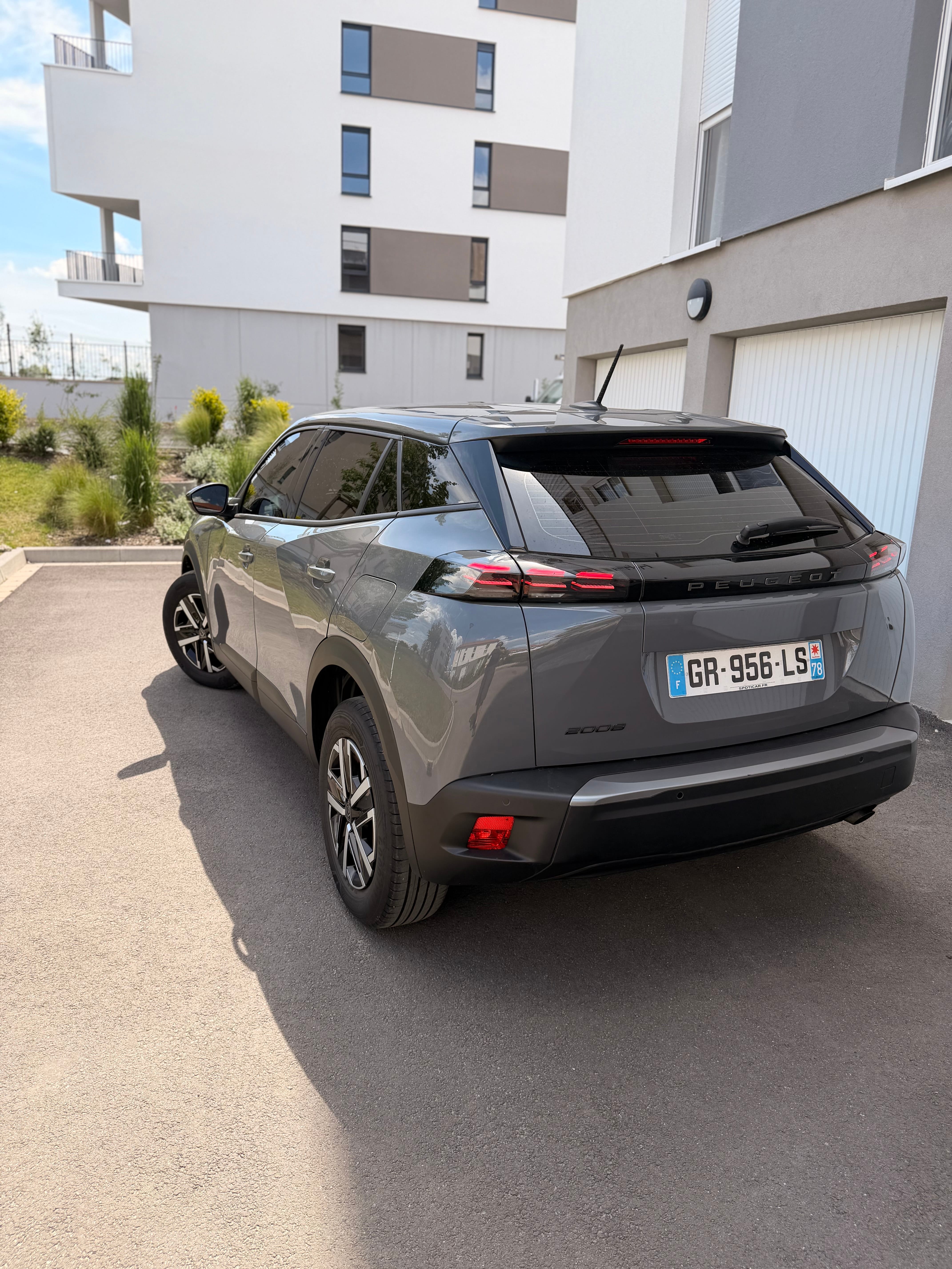 Peugeot 2008 avec GPS