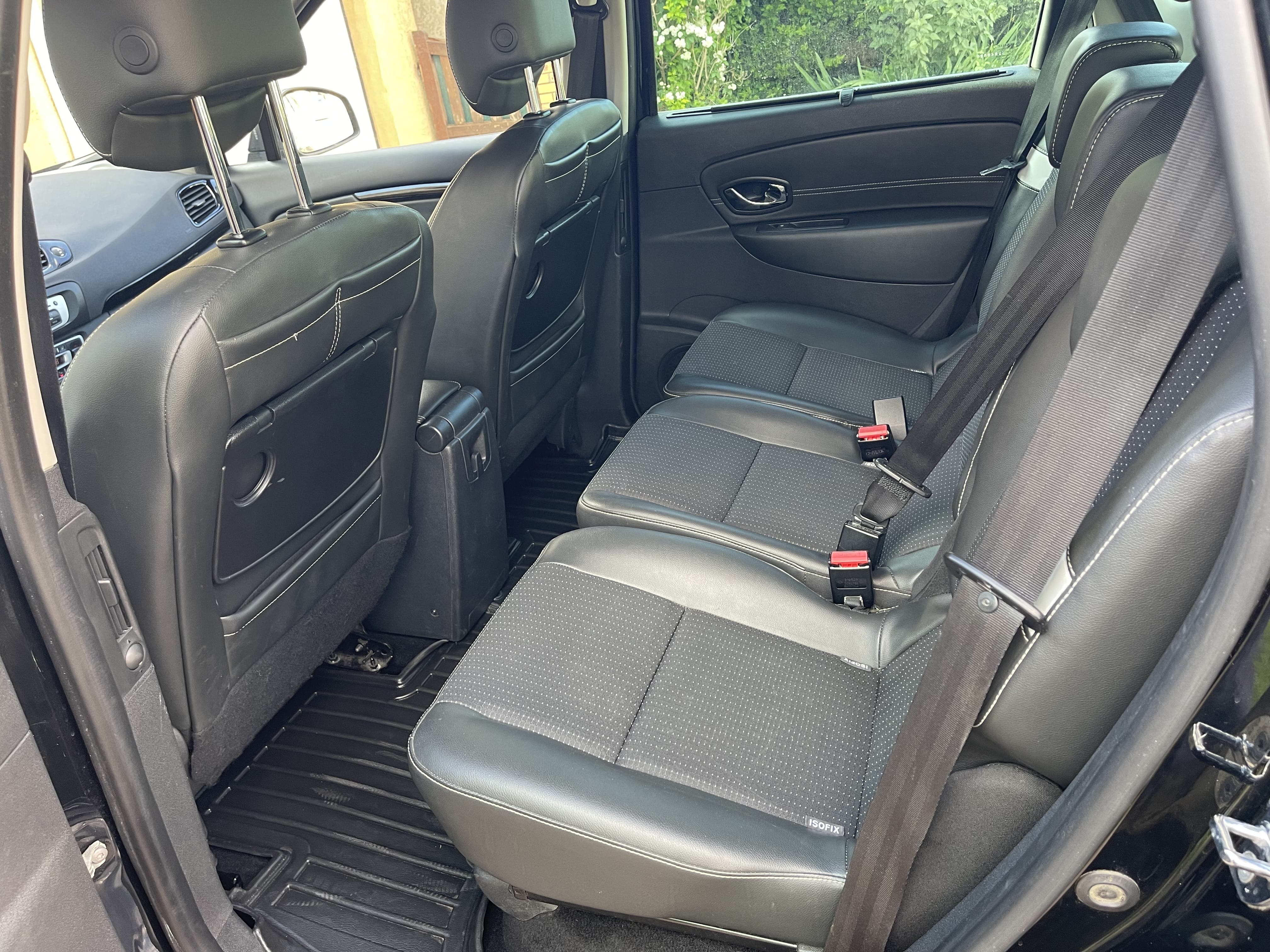 Renault Scenic 1.5 dci 110 avec Autoradio