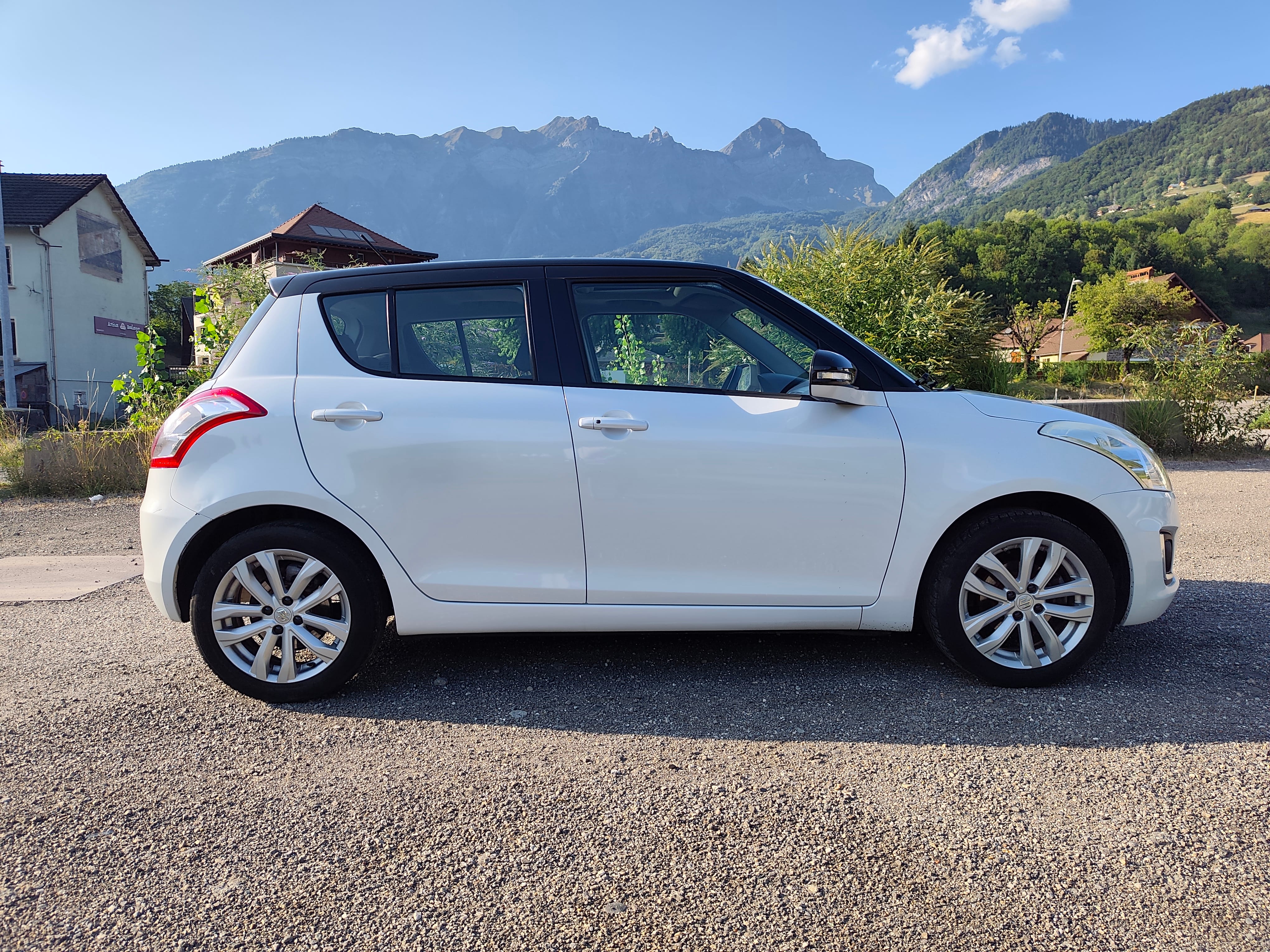 Suzuki Swift avec Climatisation