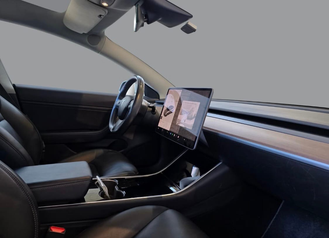 Tesla Model 3 Long Range med Ryggekamera