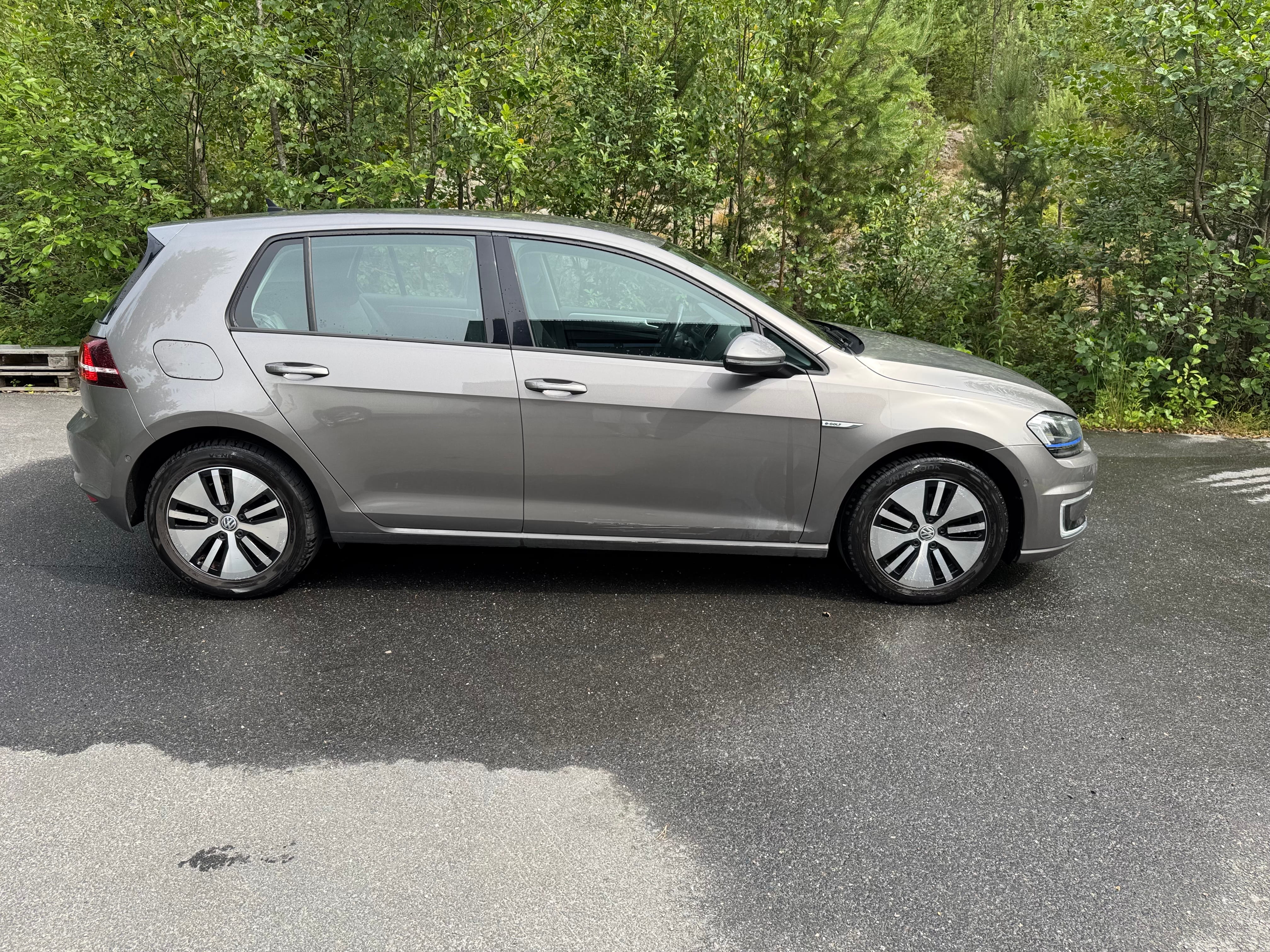 Volkswagen e-Golf Elektrisk med Aircondition