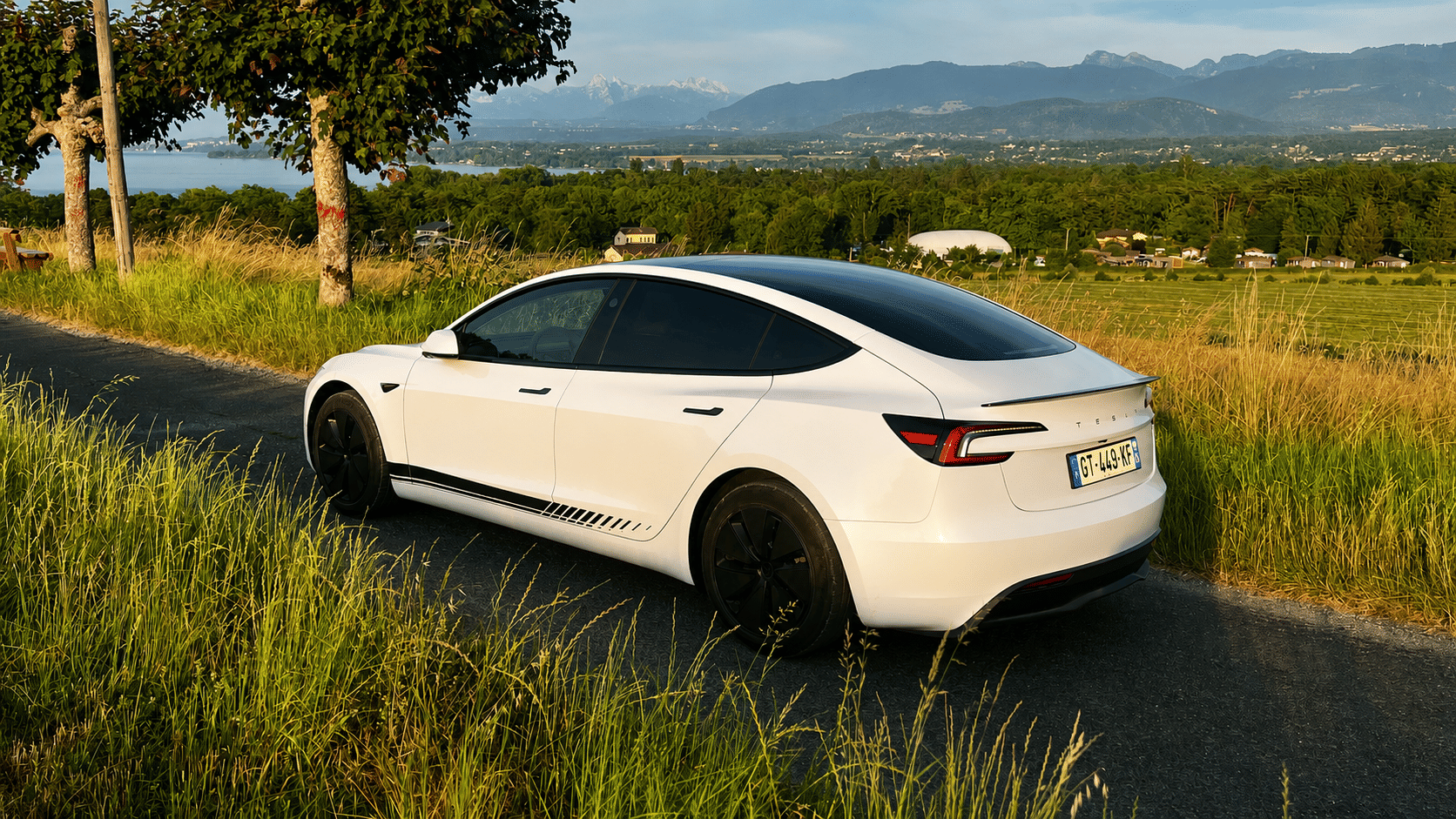 Tesla Model 3, 2023, Électrique, automatique