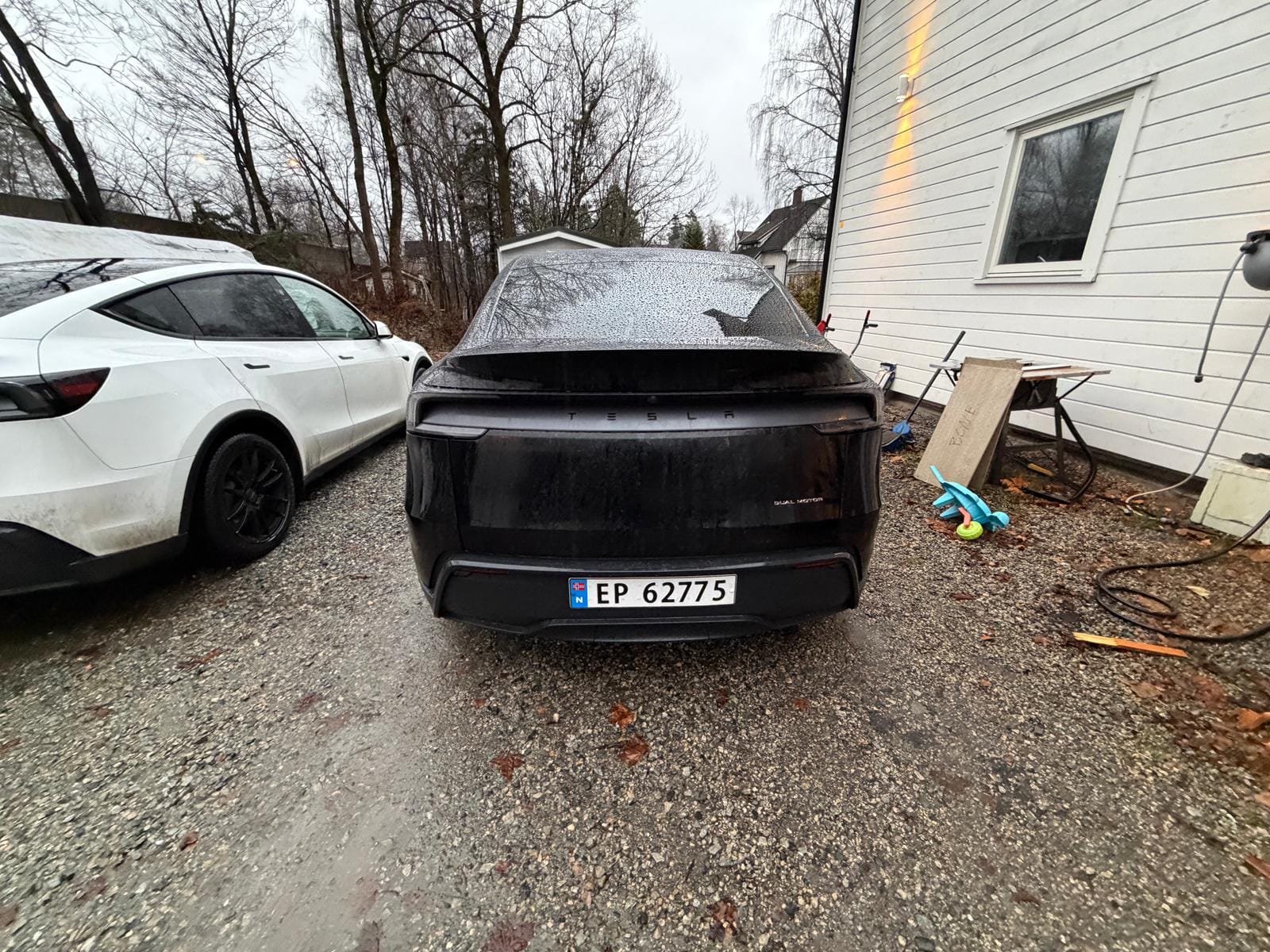 Tesla Model Y Long Range med Babysete