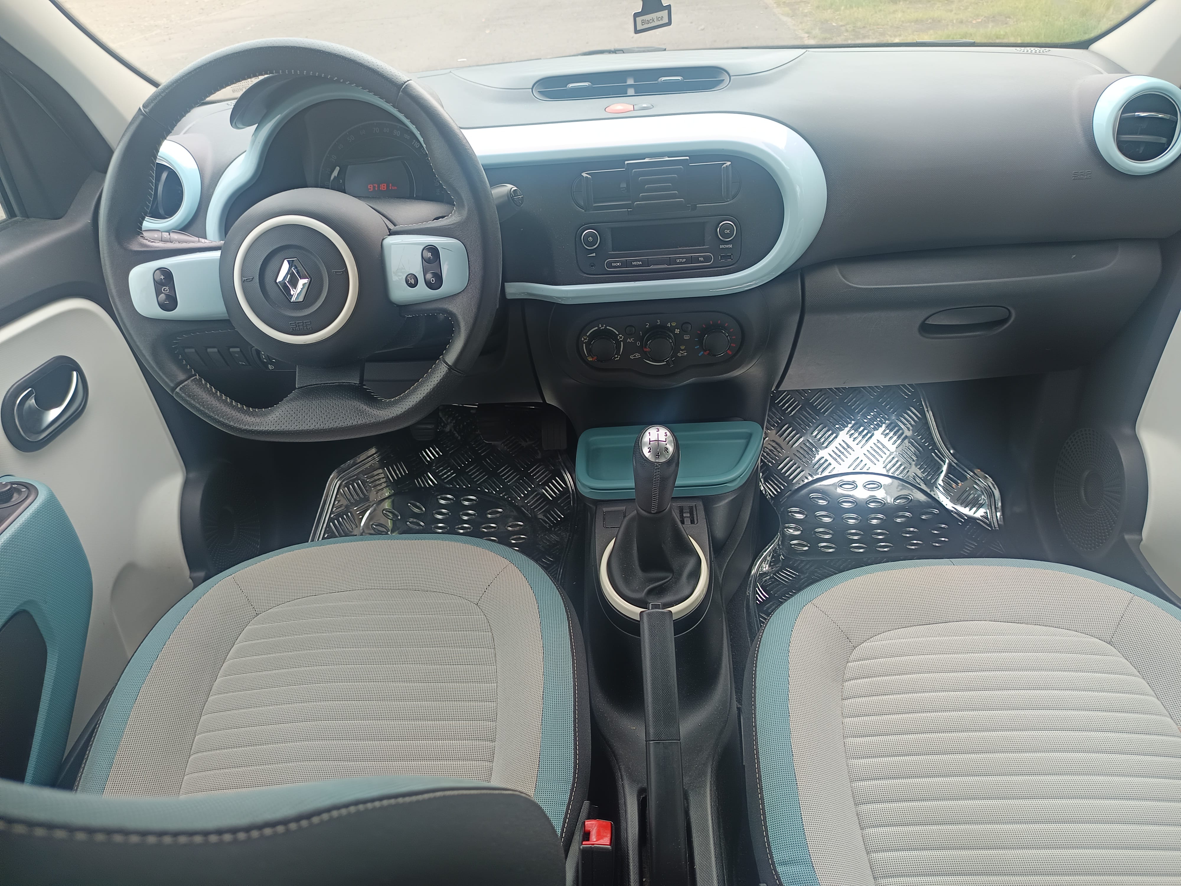 Renault Twingo 1.0 SCE 70 avec Port USB