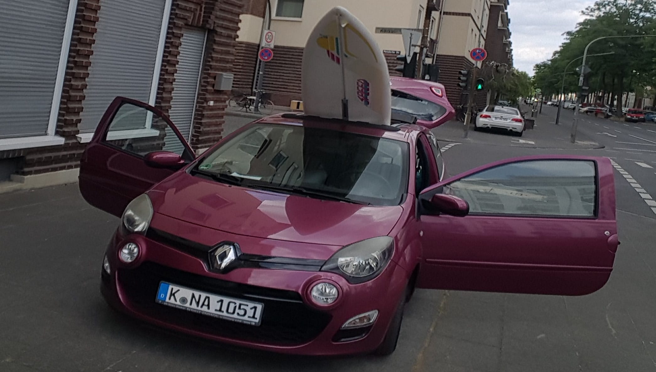 Renault Twingo II Liberty 1.2 mit elektr. Faltdach, Klima, Navi, Tempomat,... mit Winterreifen