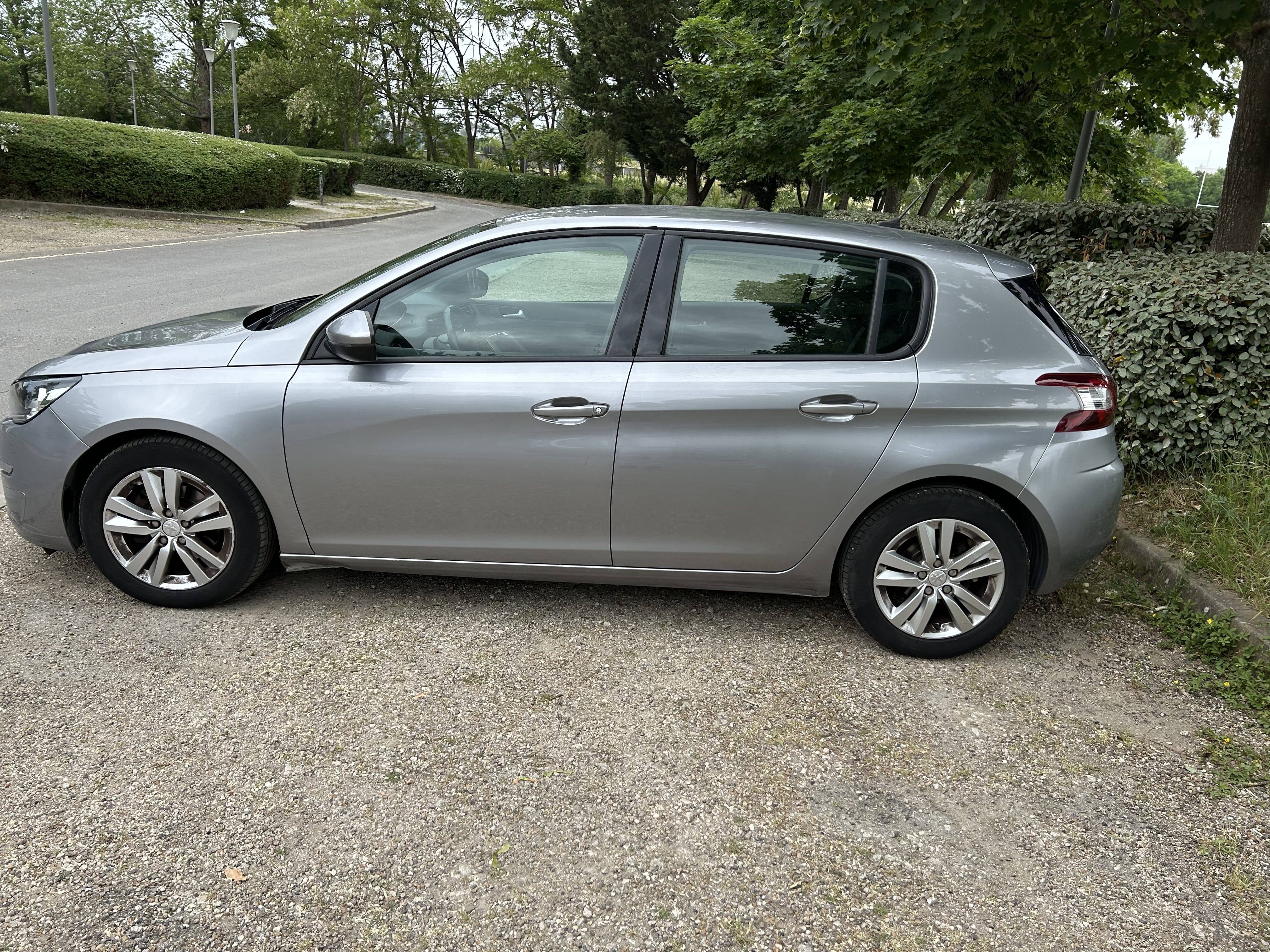 Peugeot 308 avec Climatisation