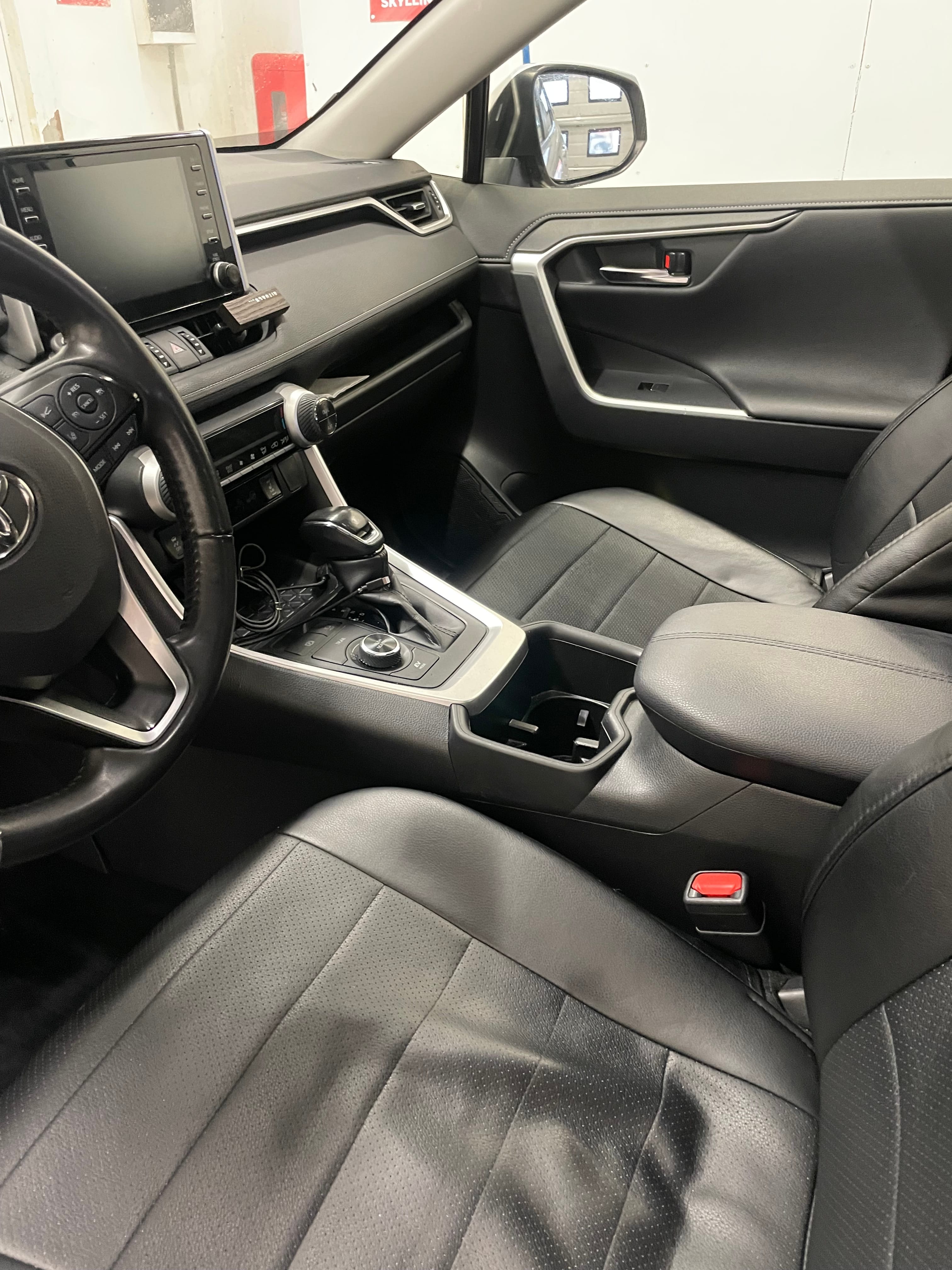 Toyota RAV 4 Hybrid mit Tempomat