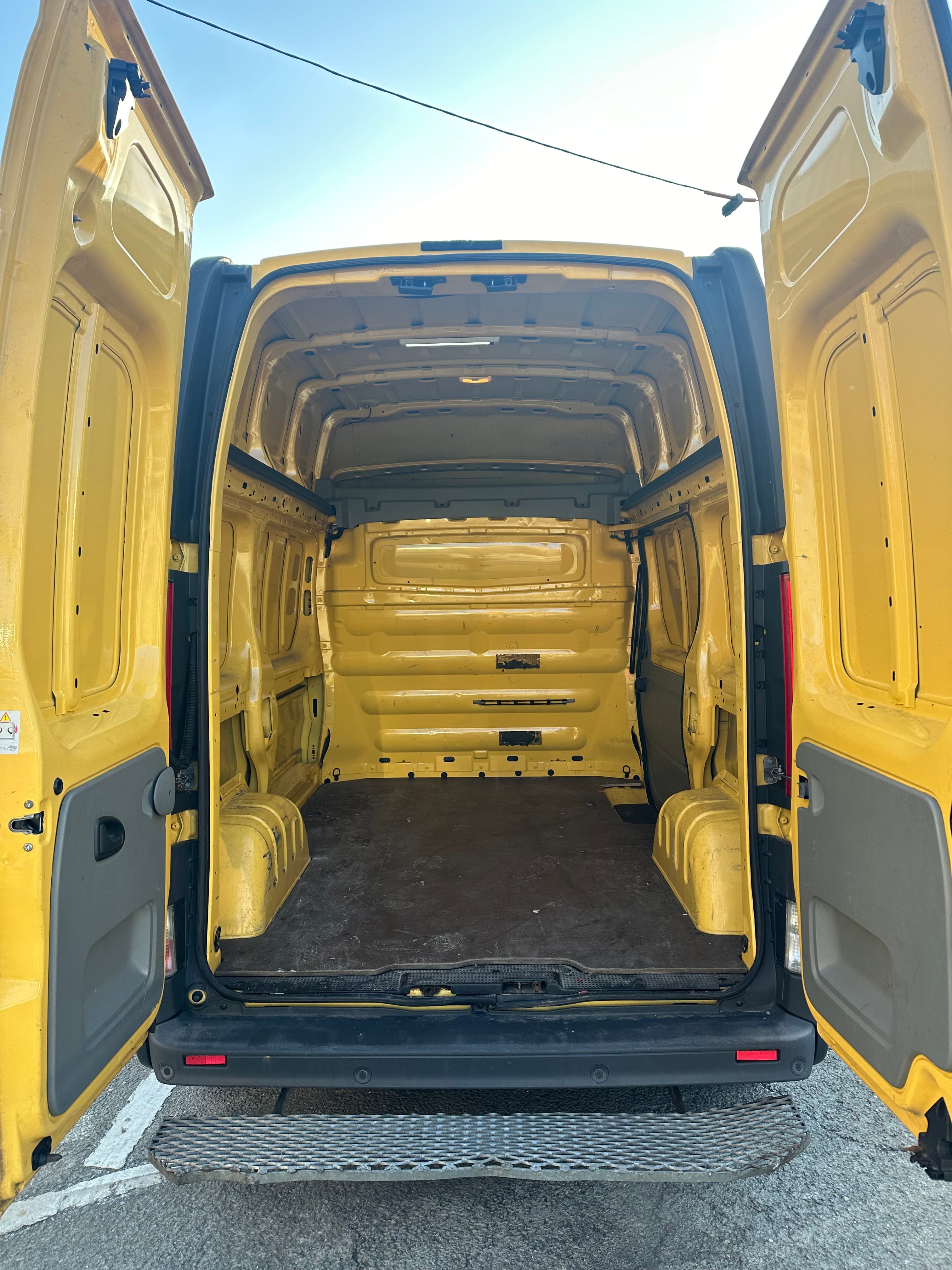 Renault Trafic 2.0 dCi 16V 90 cv