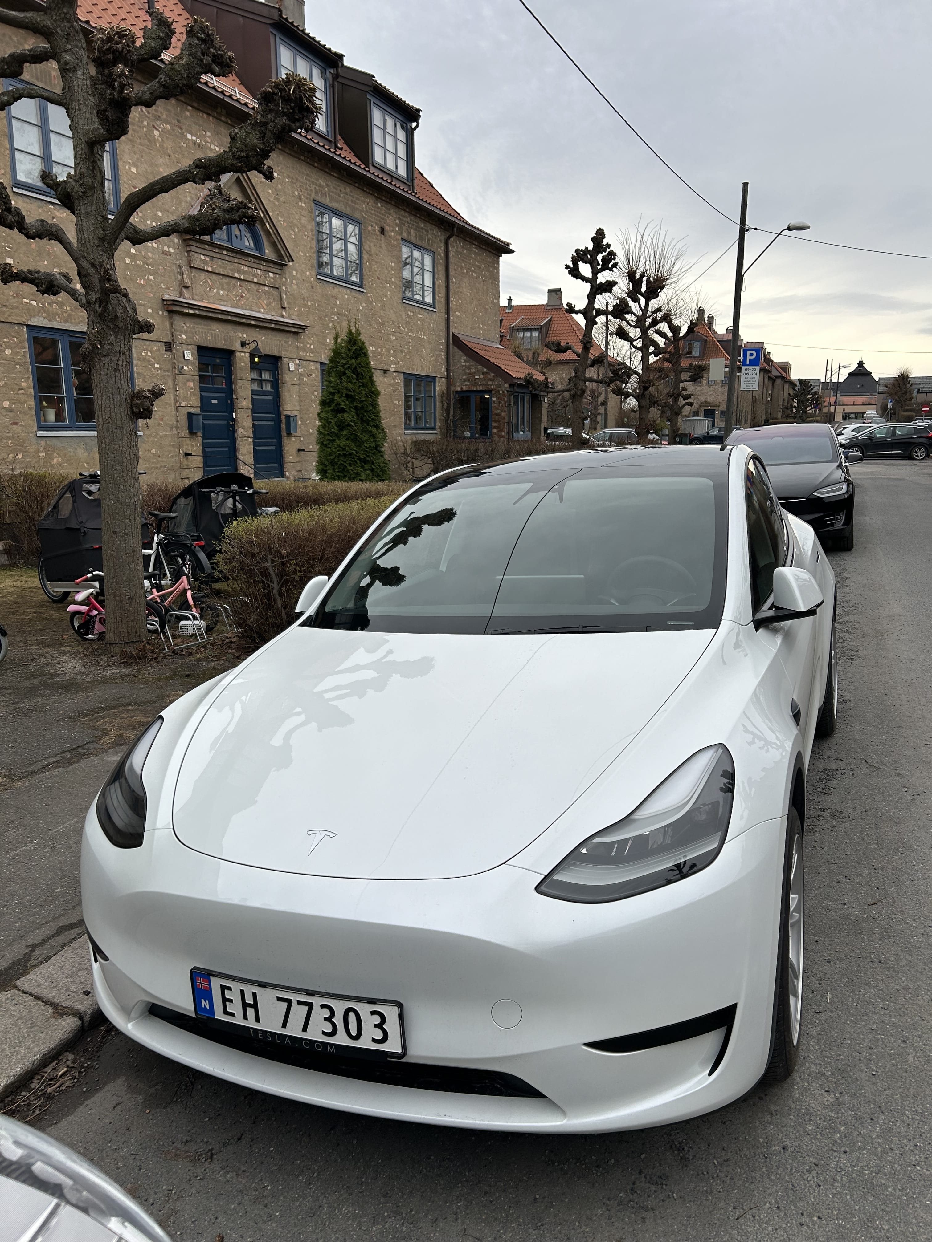 Tesla Model Y, 2024, Elektrisk, automatisk
