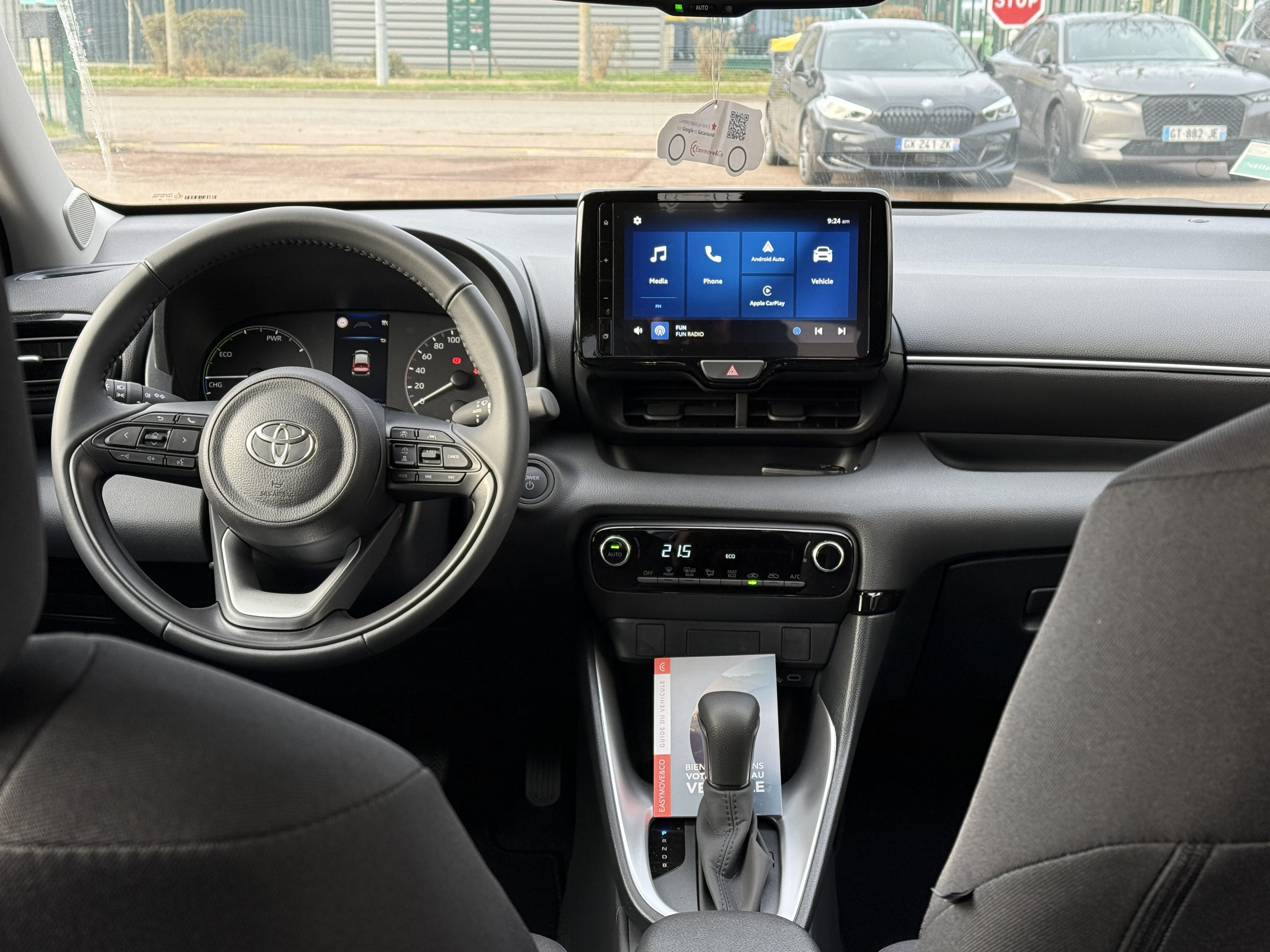 Toyota Yaris Hybride avec Siège bébé