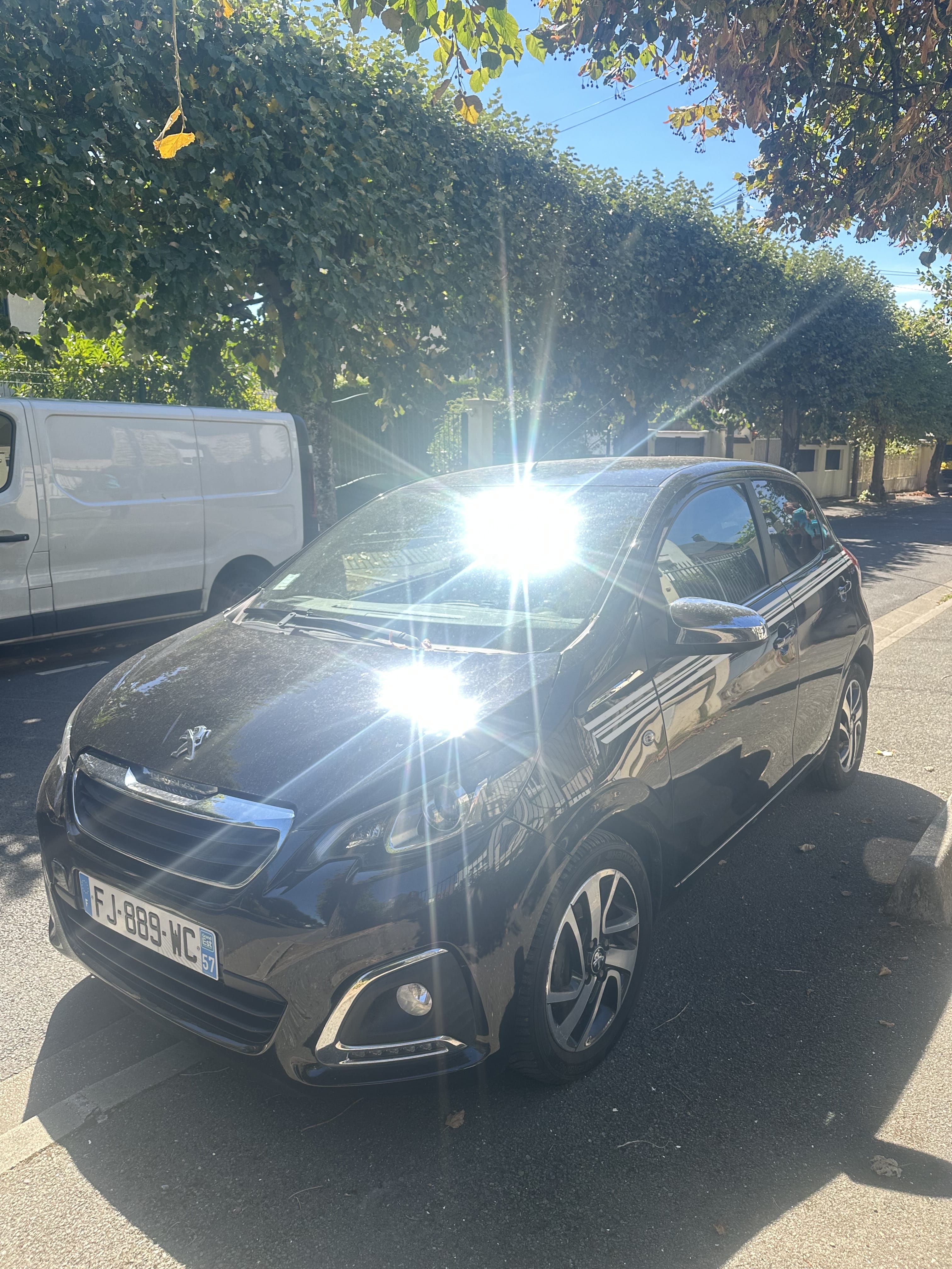 Peugeot 108 avec Apple CarPlay