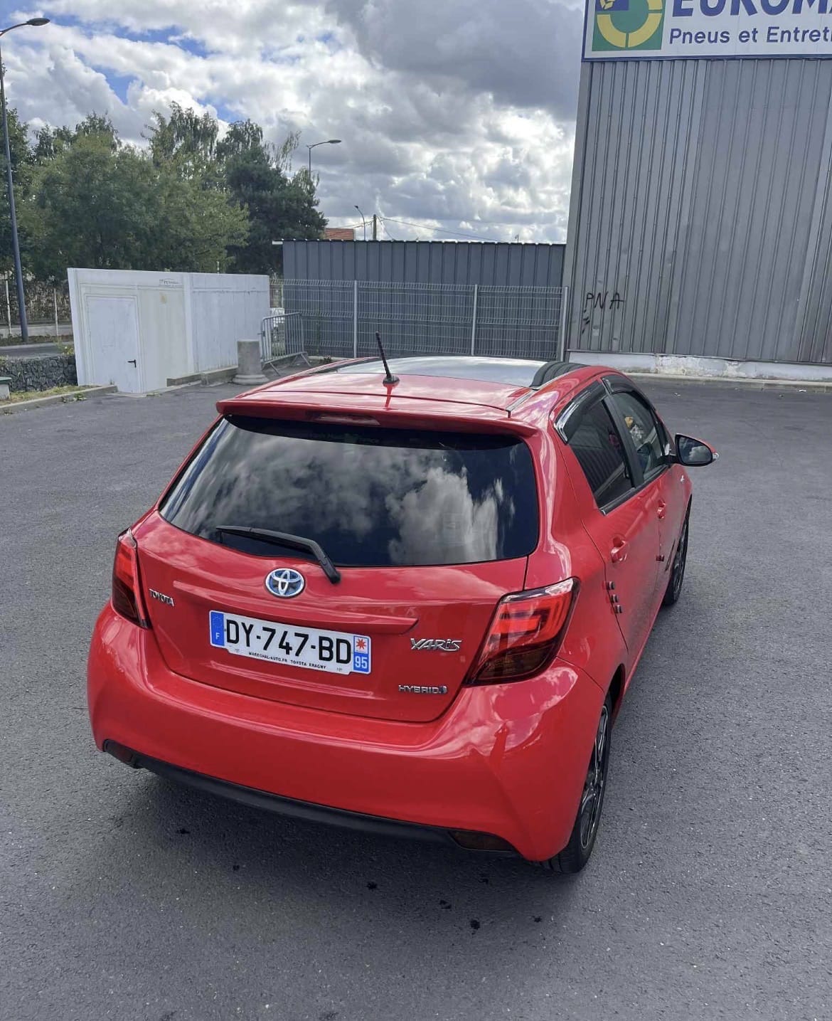 Toyota Yaris Hybride avec Climatisation