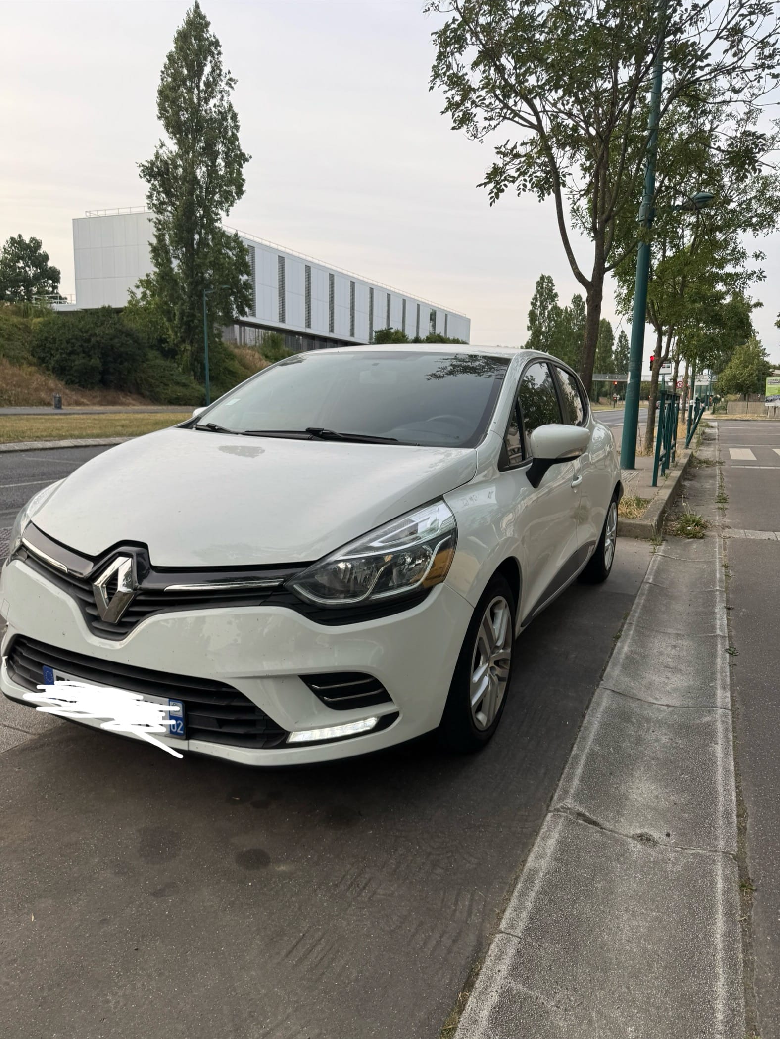 Renault Clio avec Climatisation