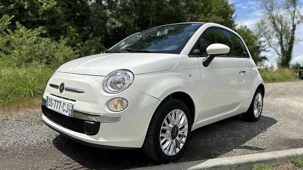 Fiat 500 C Louez la Fiat 500 Cabriolet – Élégance, Maniabilité et Plaisir de Conduite !