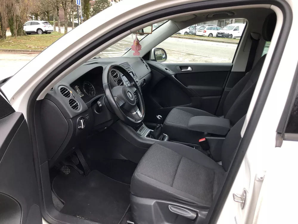 Volkswagen Tiguan avec GPS