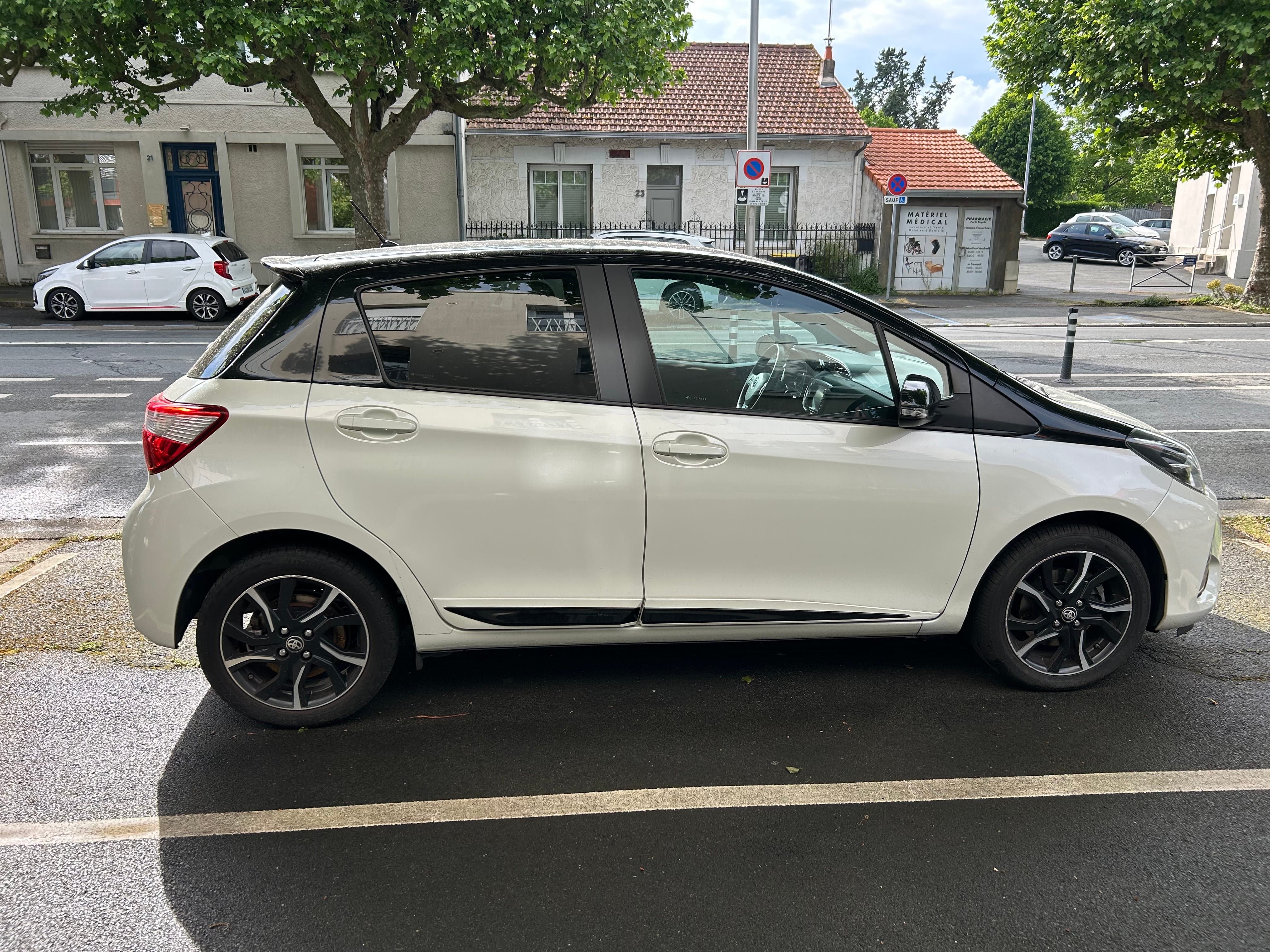 Toyota Yaris avec Climatisation