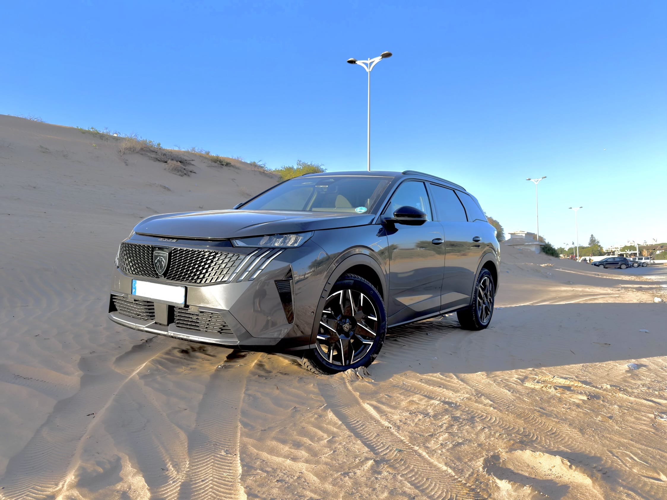Peugeot 5008, 2025, Essence 98, automatique, 7 places