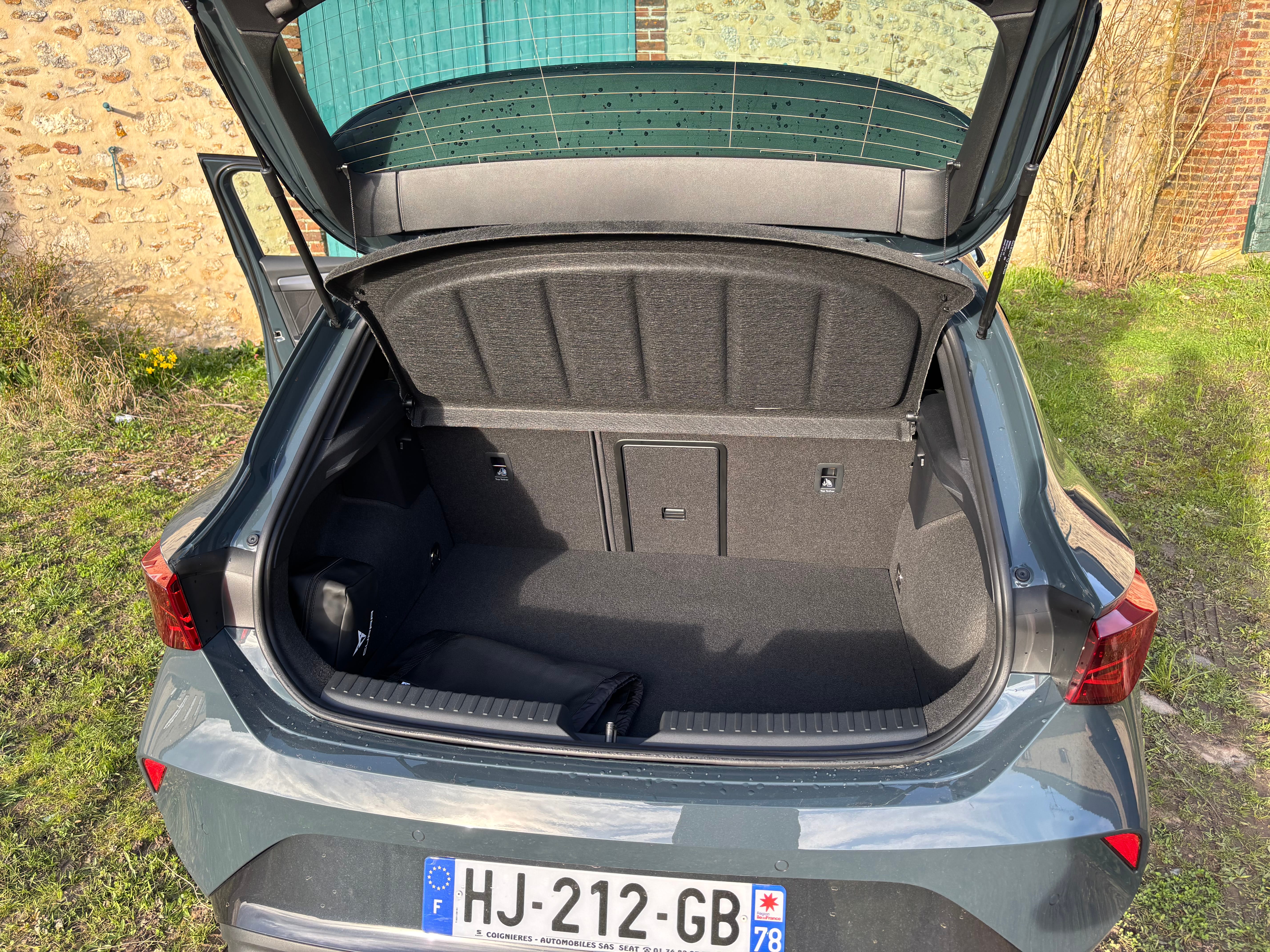 Cupra Leon 1.4 e-Hybride V DSG6 avec Régulateur de vitesse