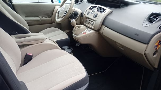 Renault Grand Scénic 1.5 DCI avec GPS