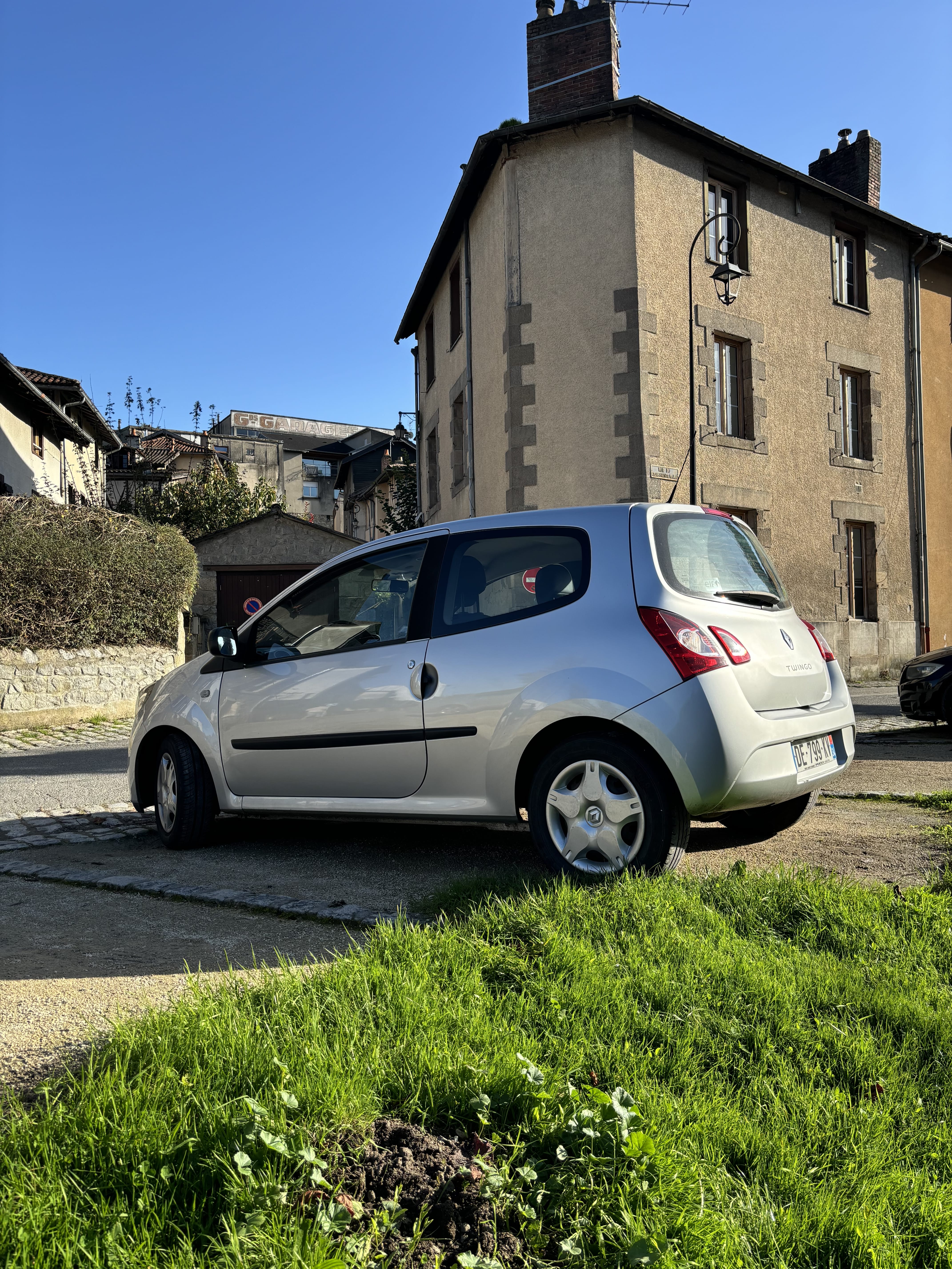 Renault Twingo 1.2L 75CV avec Port USB