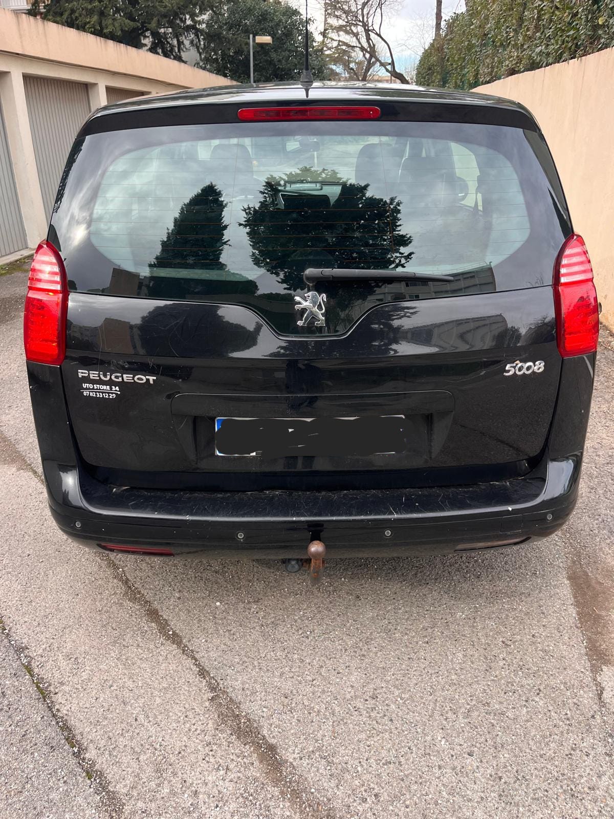 Peugeot 5008 avec GPS