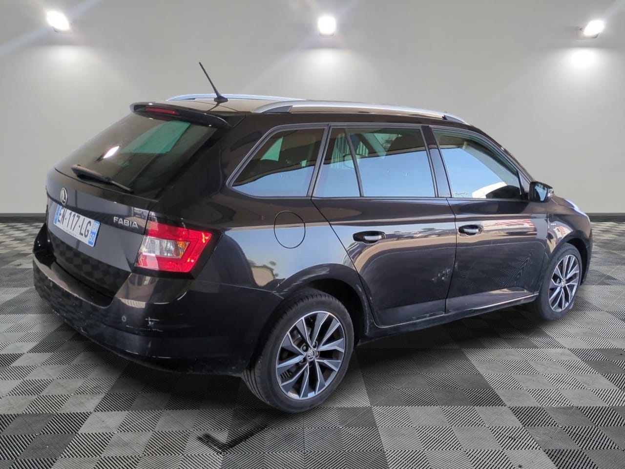Skoda Fabia Combi avec Apple CarPlay