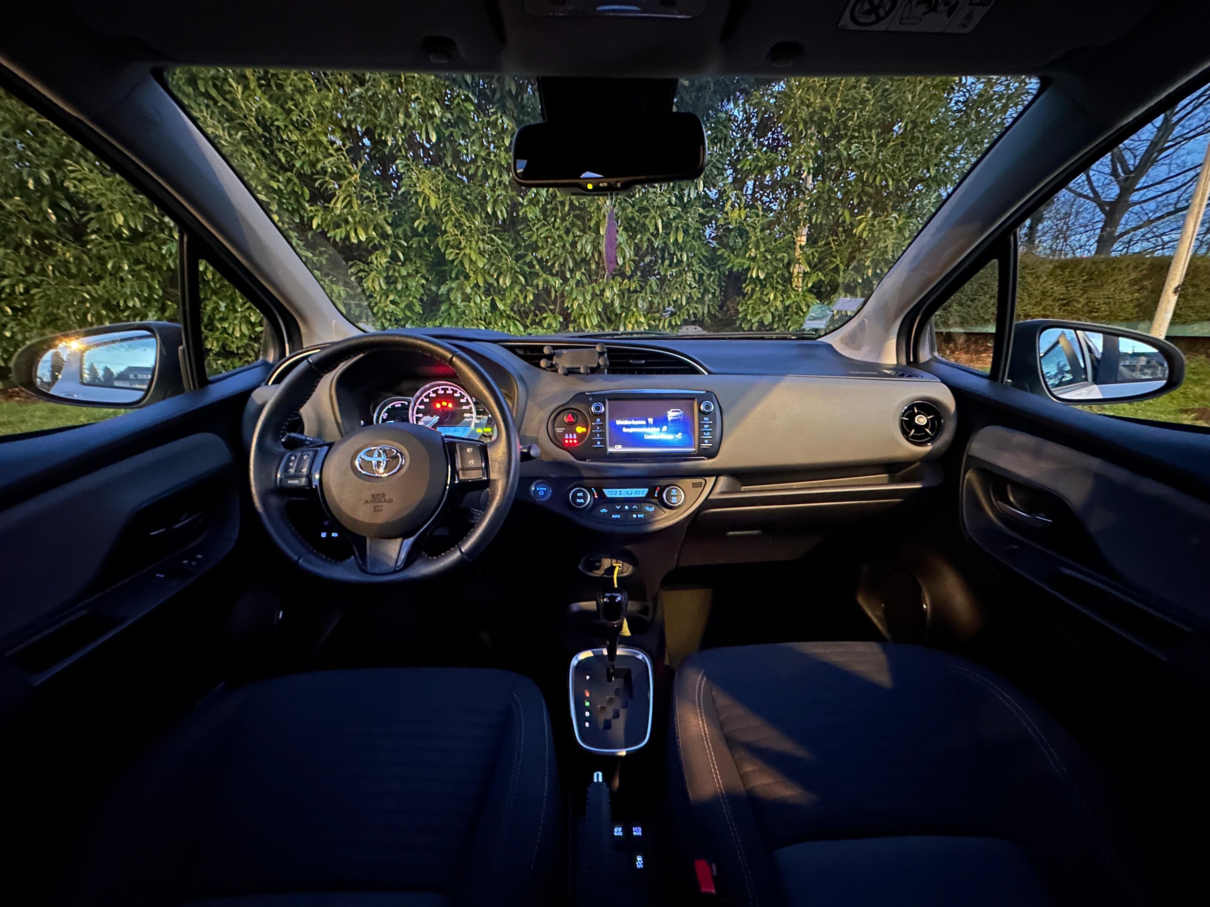 Toyota Yaris Hybride avec Régulateur de vitesse