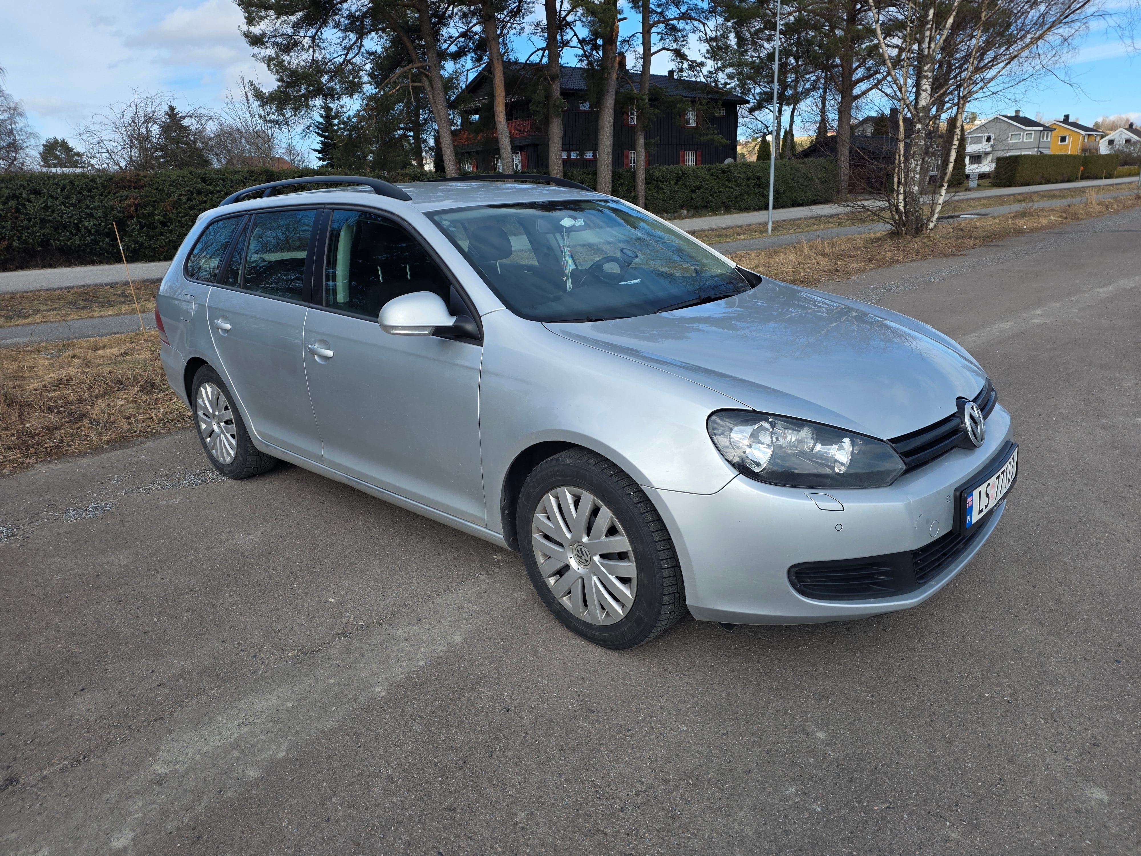 Volkswagen Golf 1.2 med Aircondition