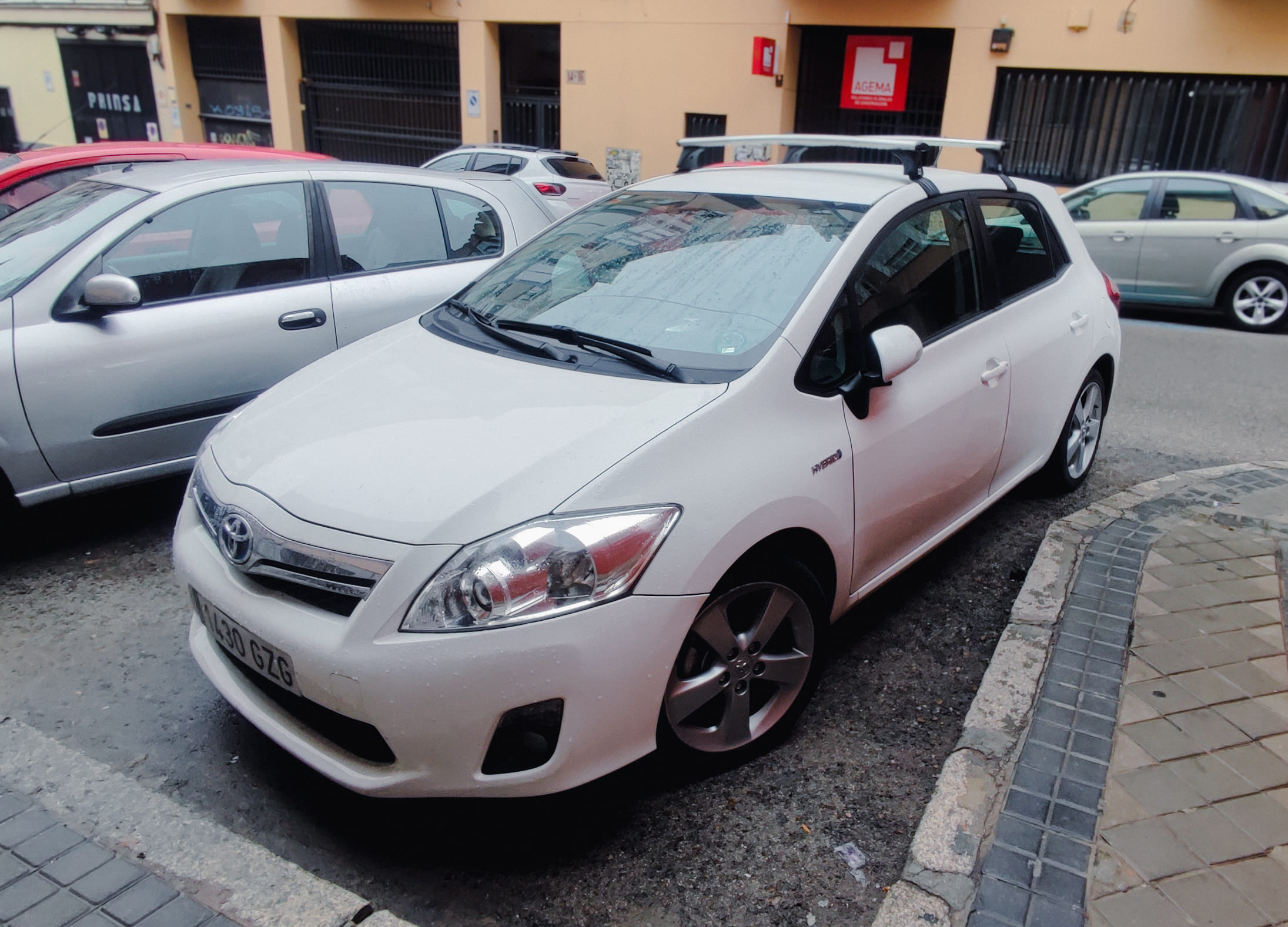 Toyota Auris, 2010, Gasolina 95 / Eléctrico (híbrido), Automático
