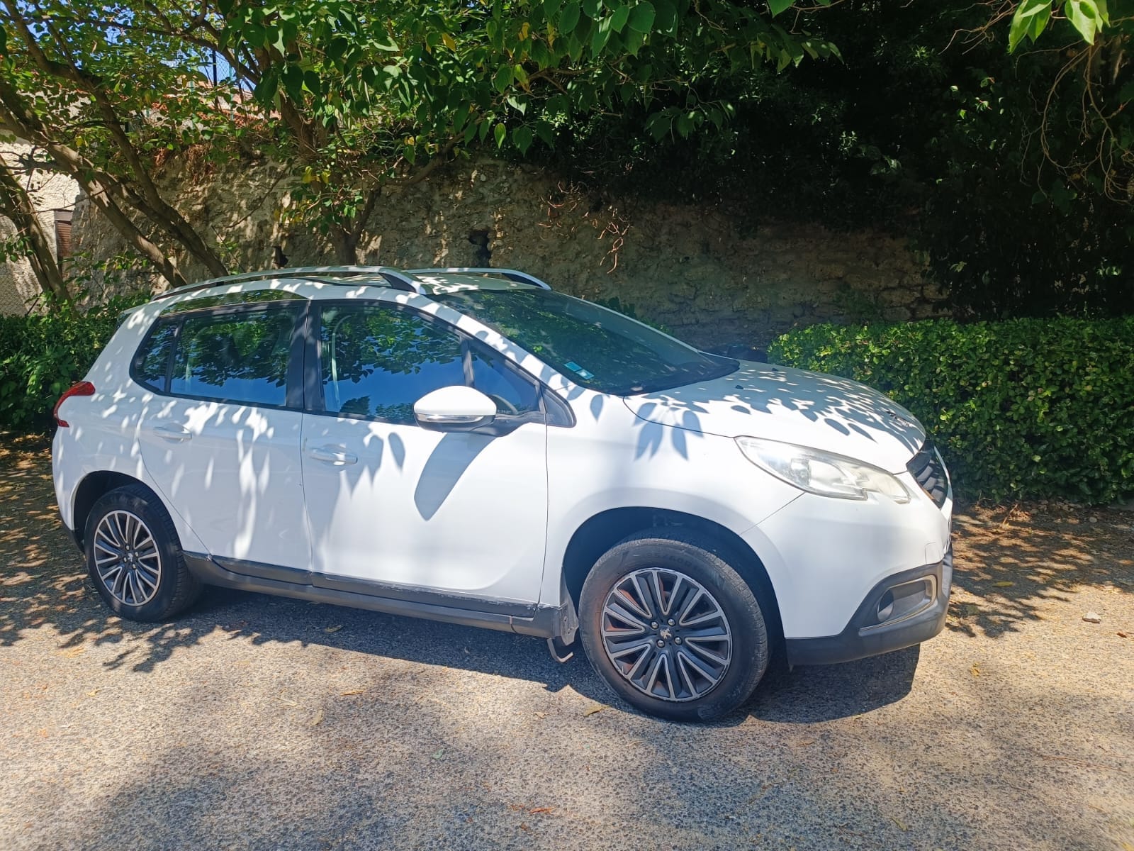 Peugeot 2008, 2014, Essence 98