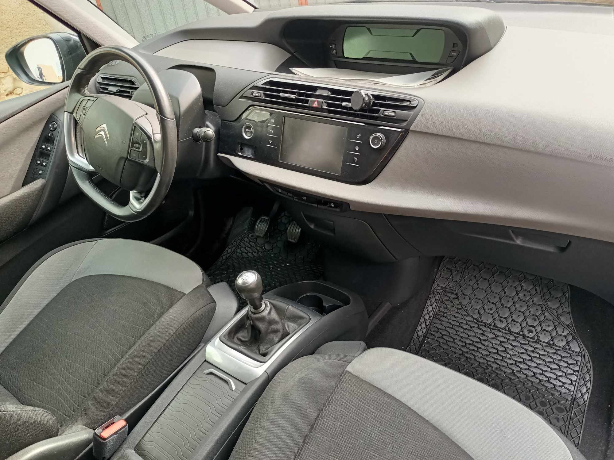 Citroen C4 Grand Picasso SPACIEUX ET TRÈS ÉCONOMIQUE con Silla infantil