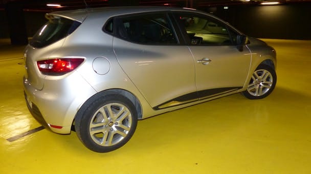 Renault Clio EQ965PW avec Climatisation