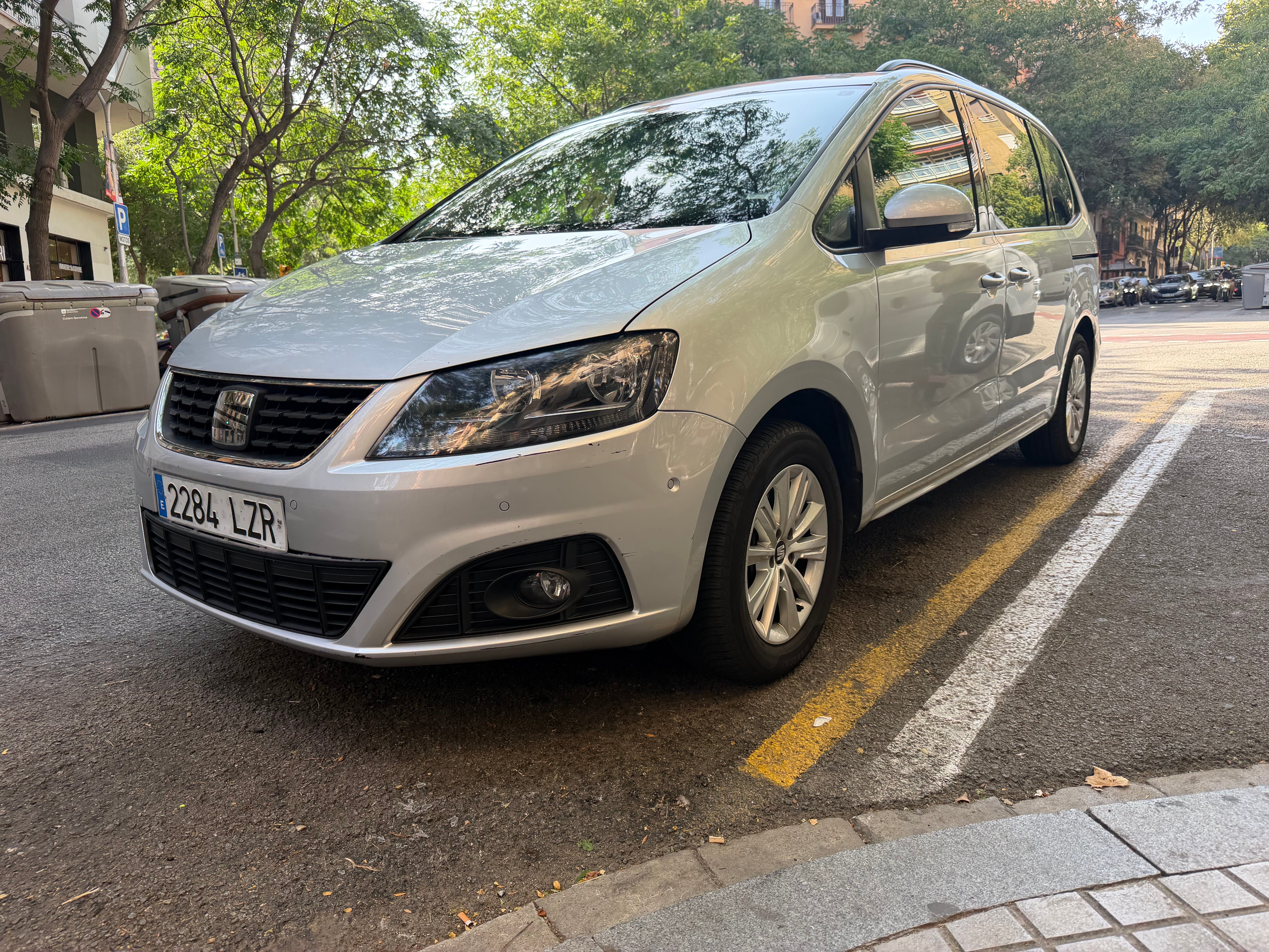Seat Alhambra, 2022, Gasolina 95, automatisch, 7 zitplaatsen