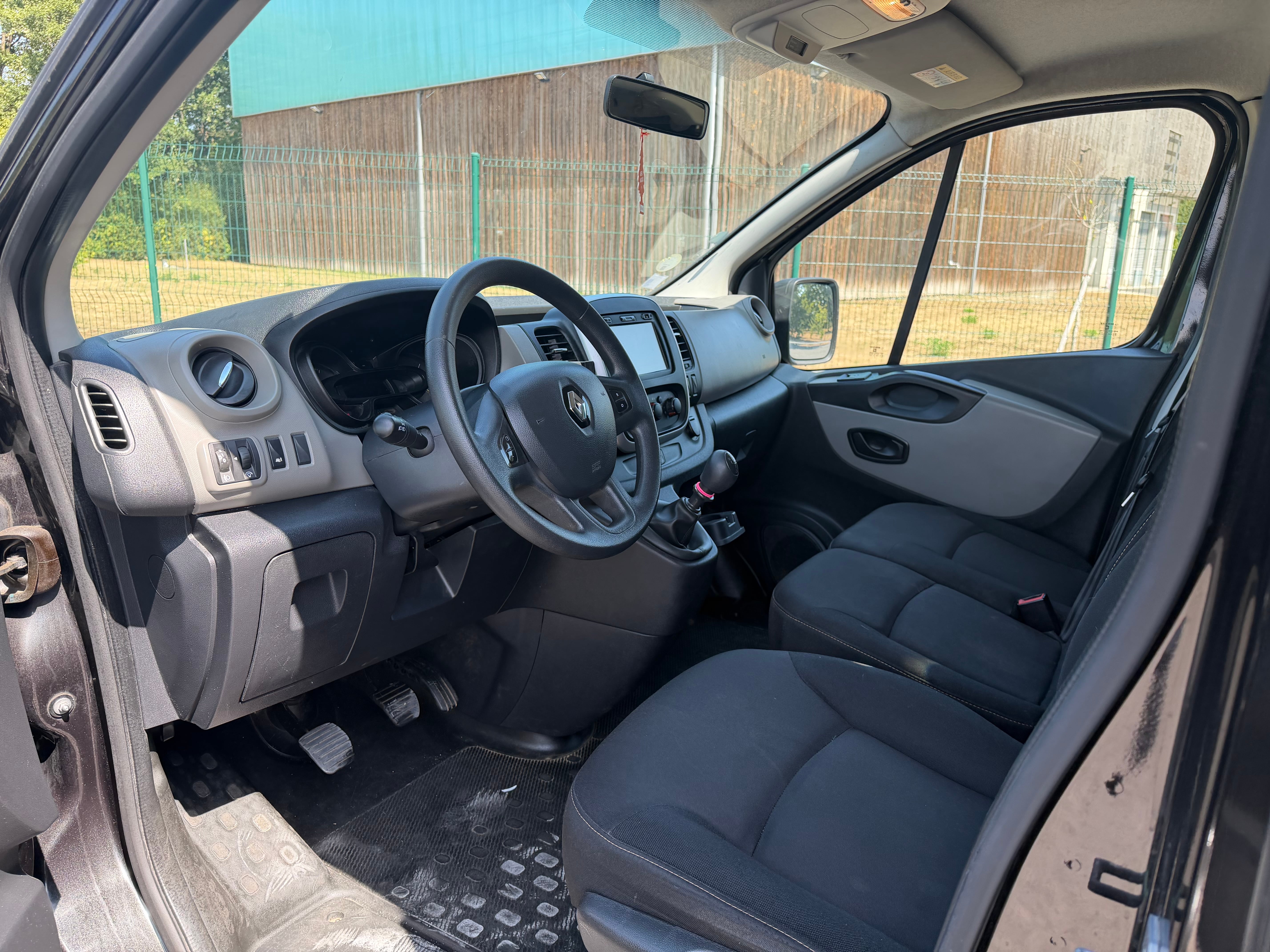 Renault Trafic Passenger avec GPS