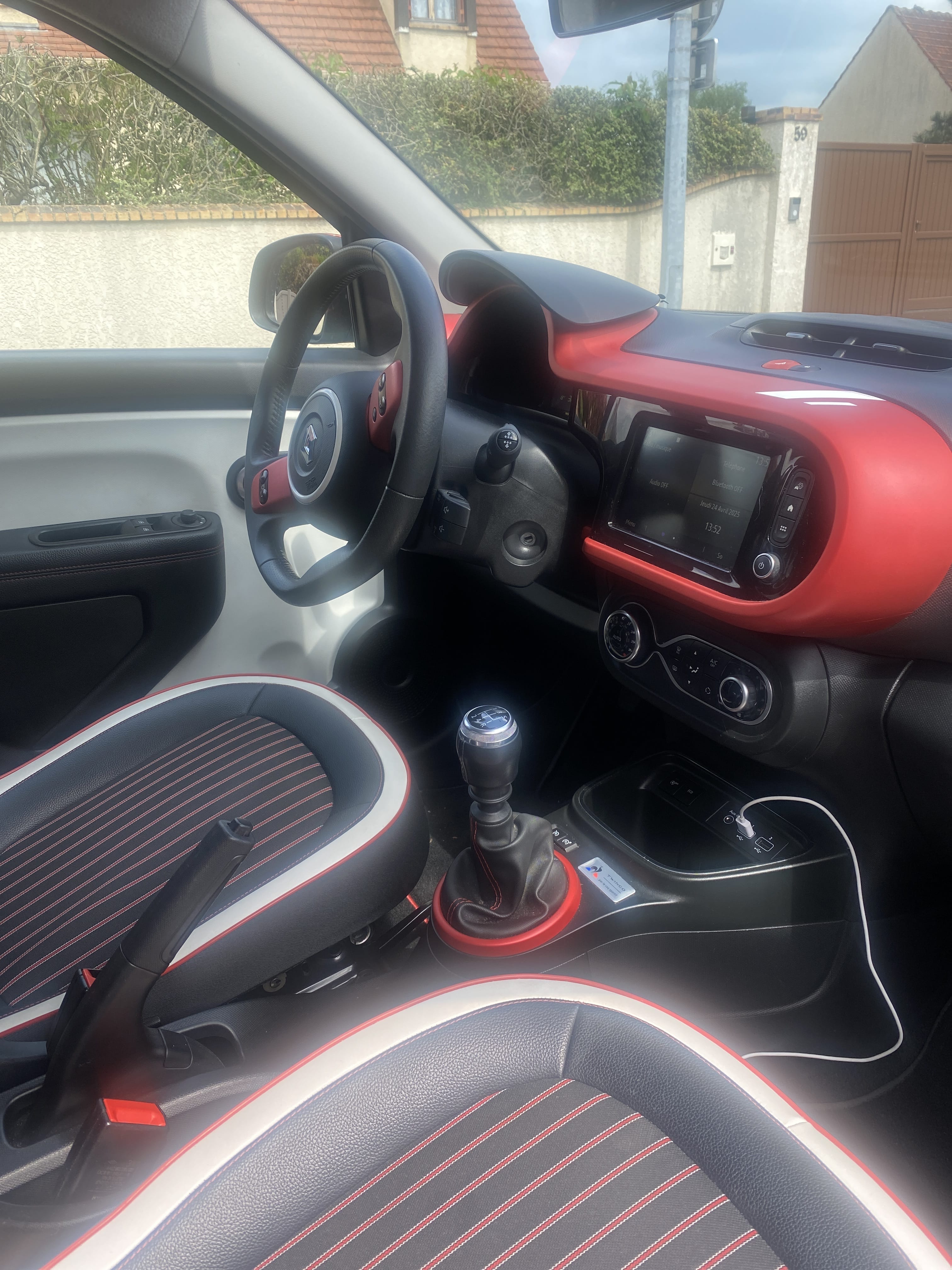 Renault Twingo III Essence avec Audio Bluetooth