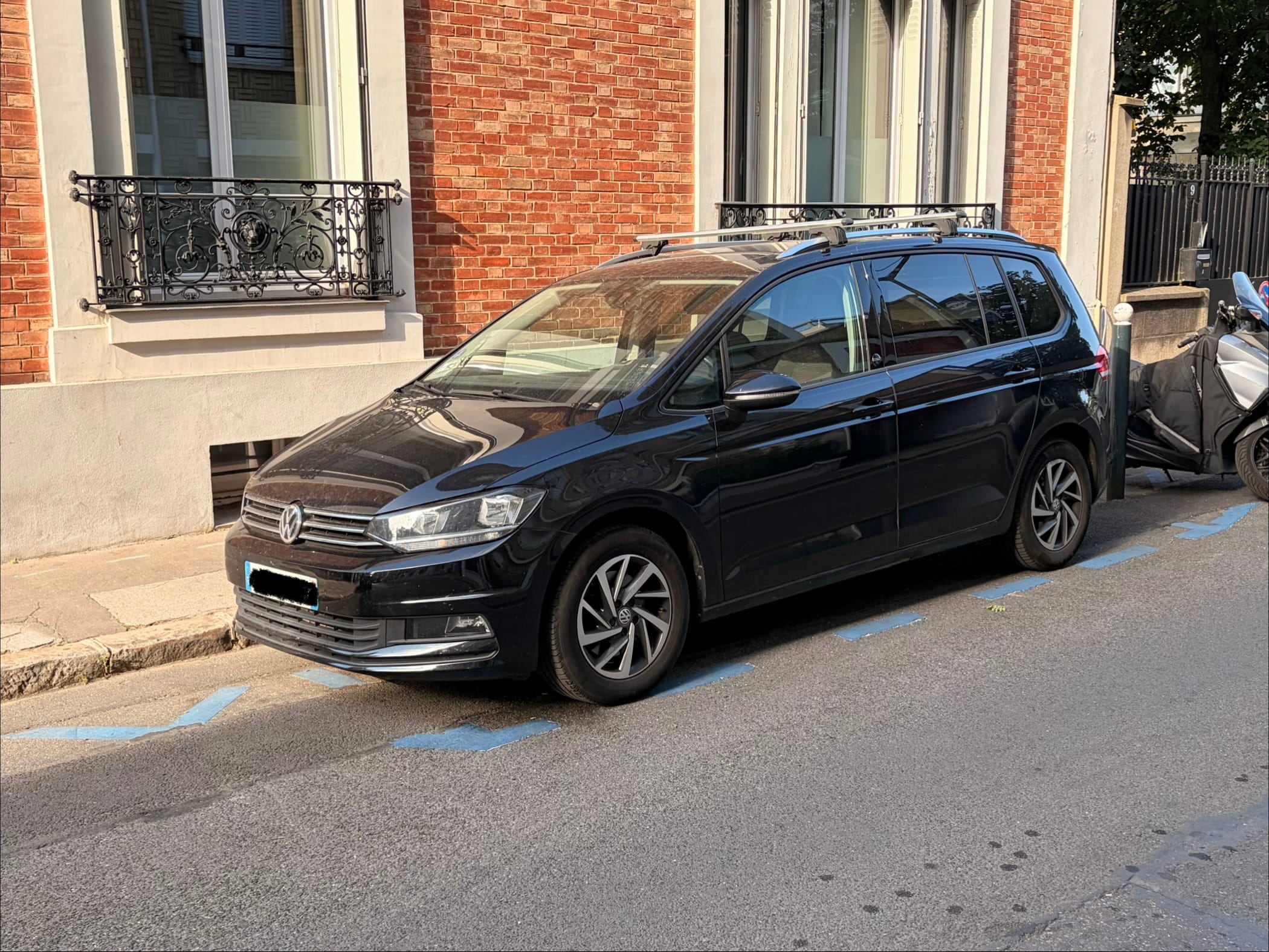 Volkswagen Touran, 2017, Essence 95, automatique, 7 places