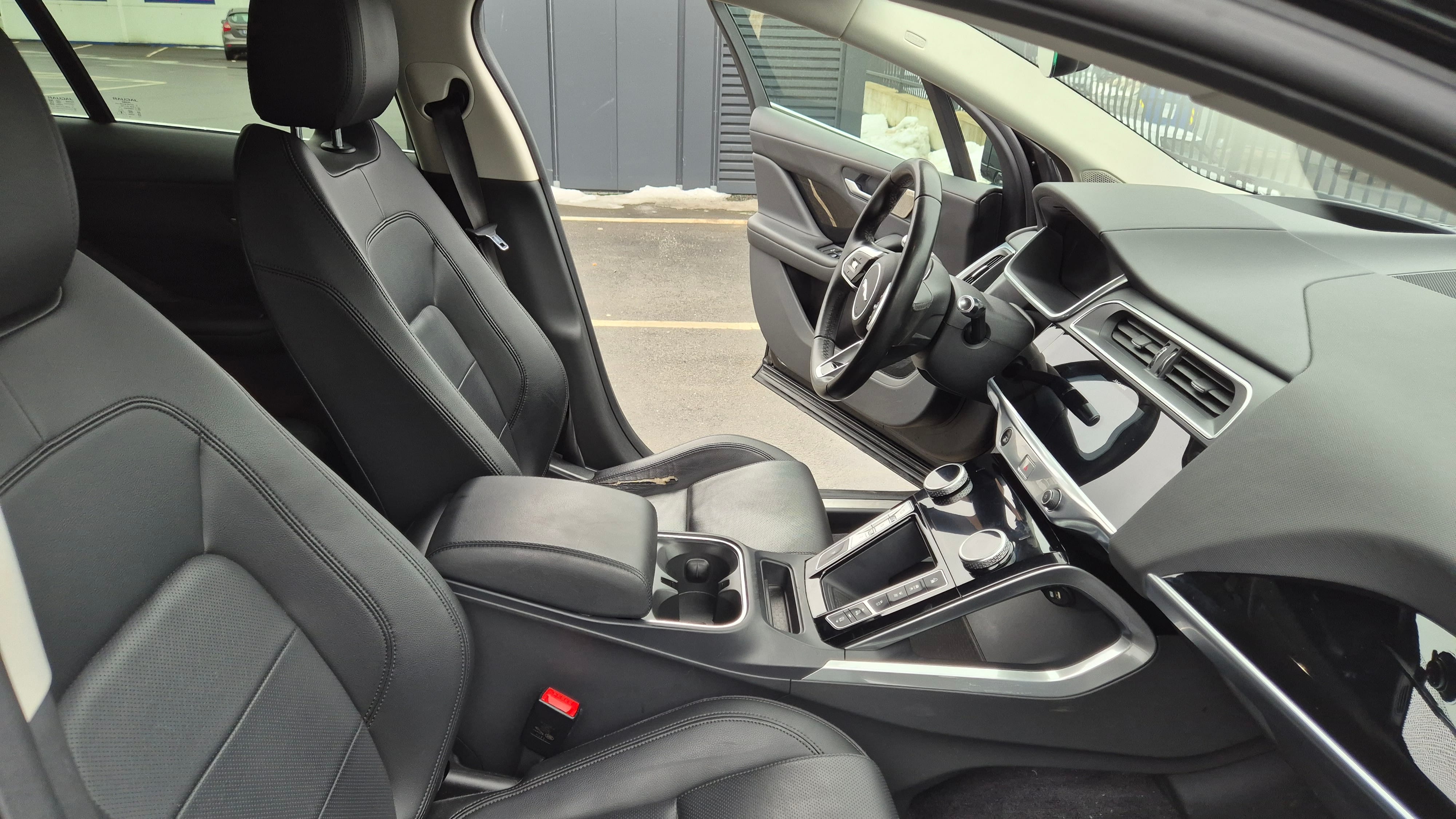 Jaguar I-pace med Cruisekontroll