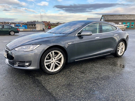 Tesla Model S Gratis Lading, 2013, Electric, automatic