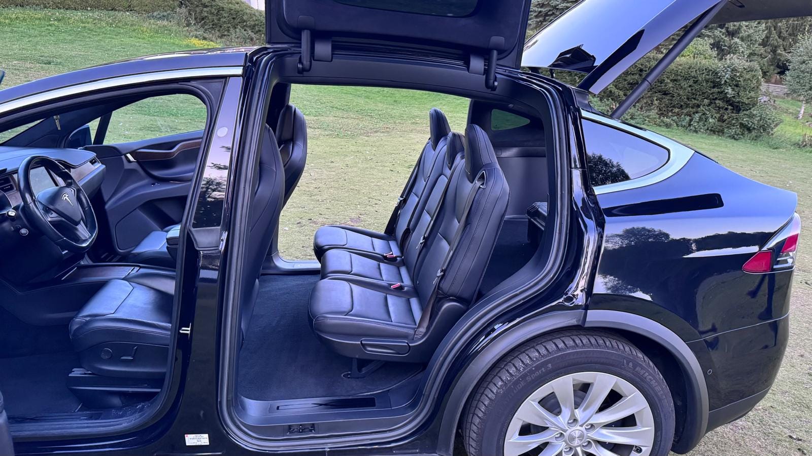 Tesla Model X 100D med Tilhengerfeste