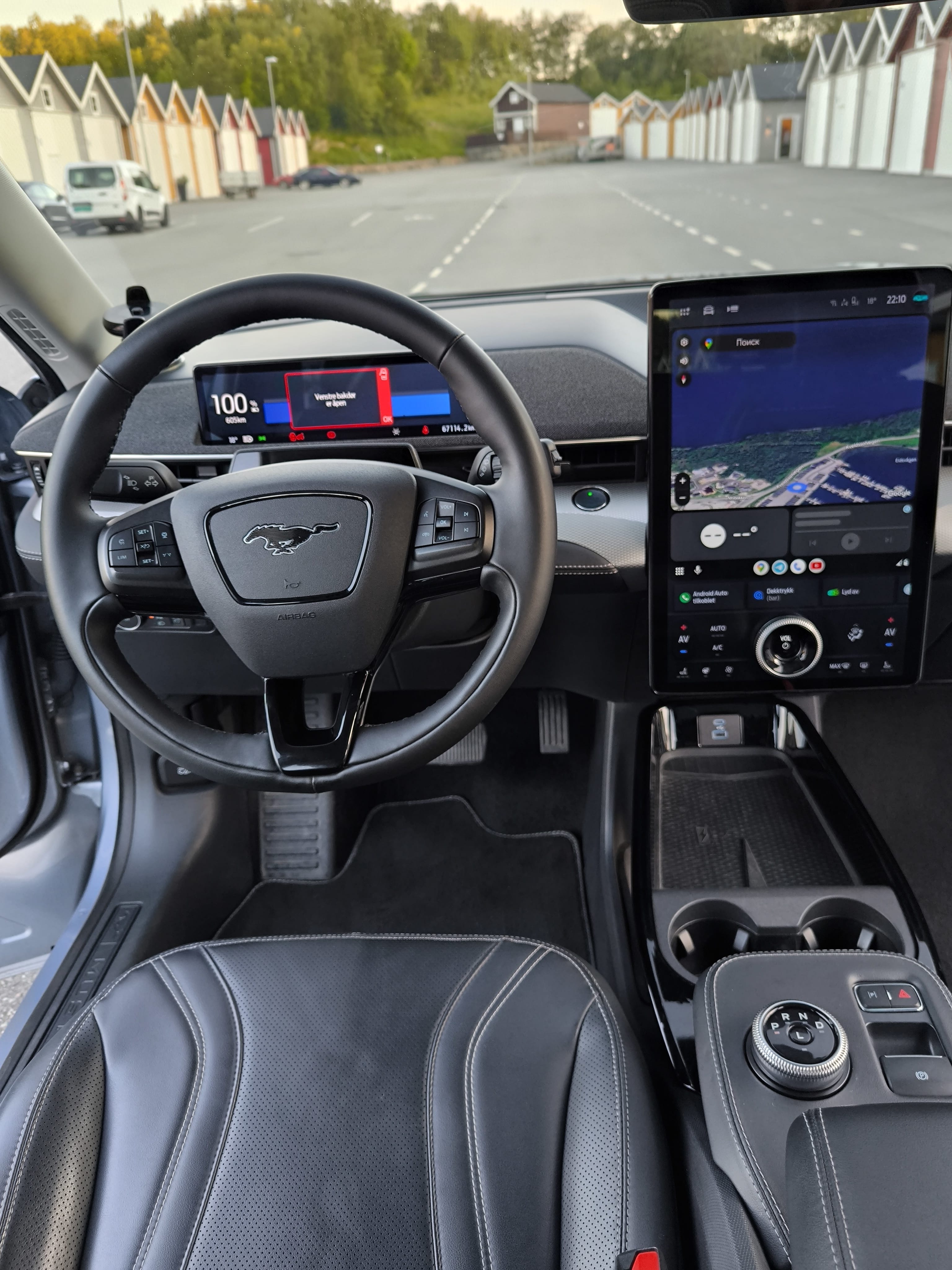 Ford Mustang Mach-E Long Range RWD with GPS