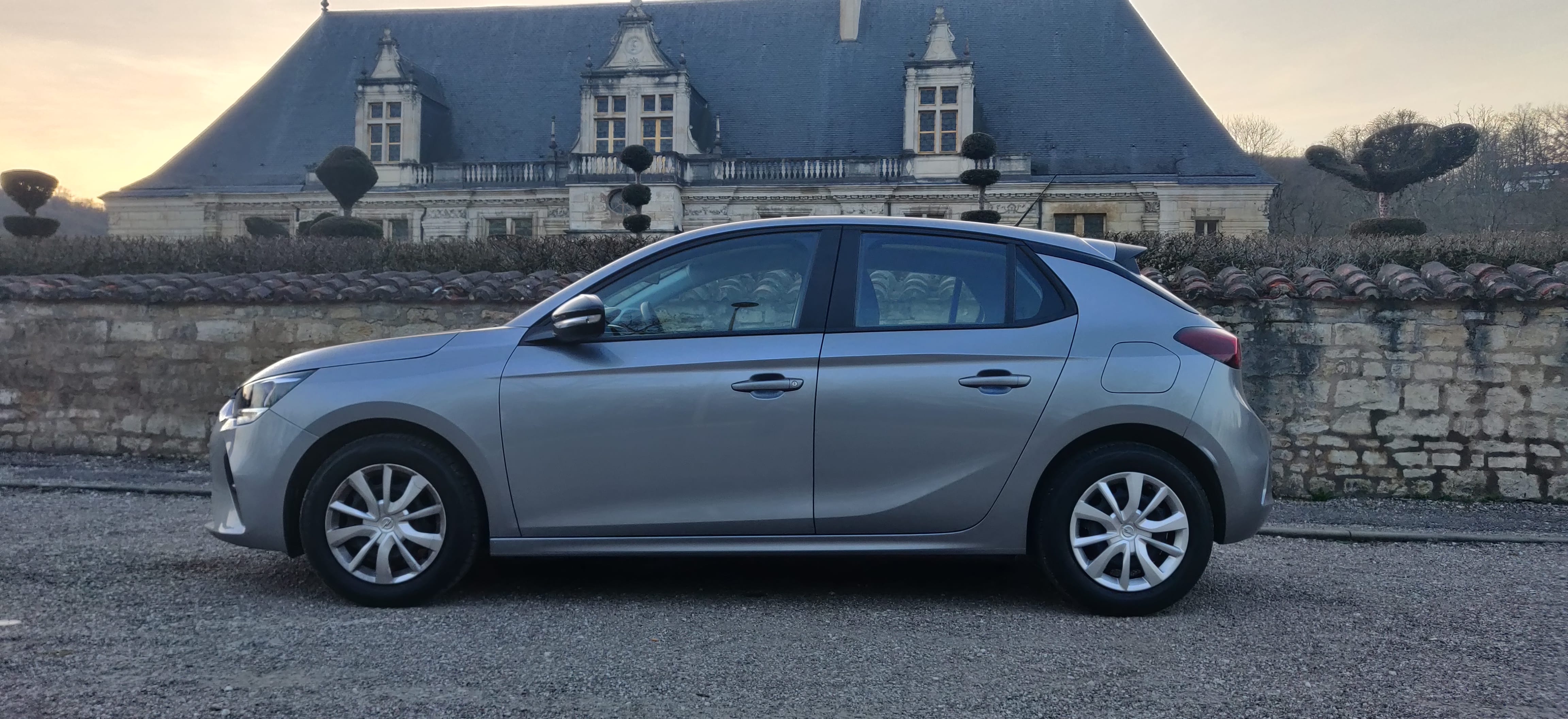 Opel Corsa 1.2 avec Climatisation