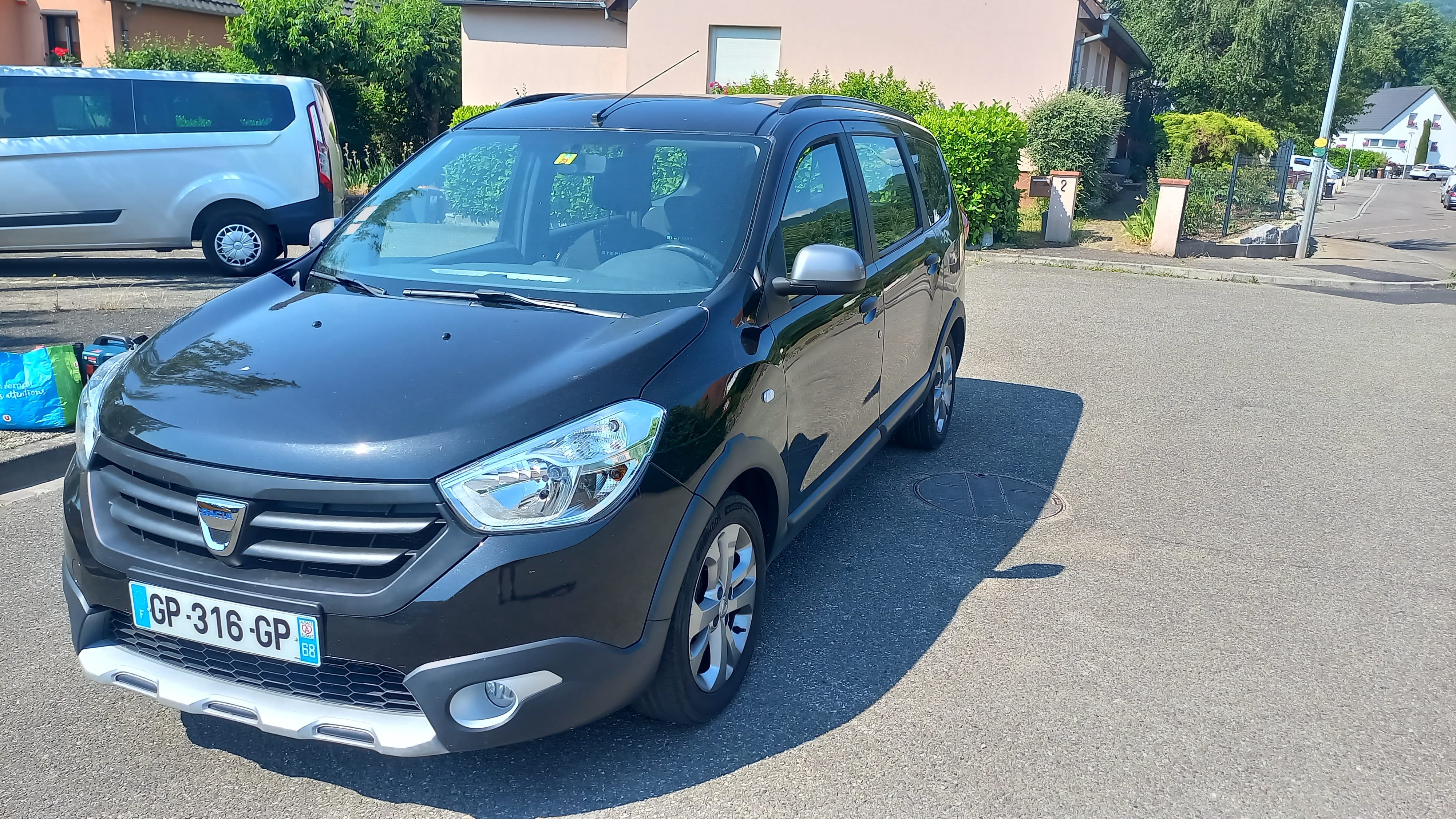 Dacia Lodgy, 2015, Diesel, 7 places