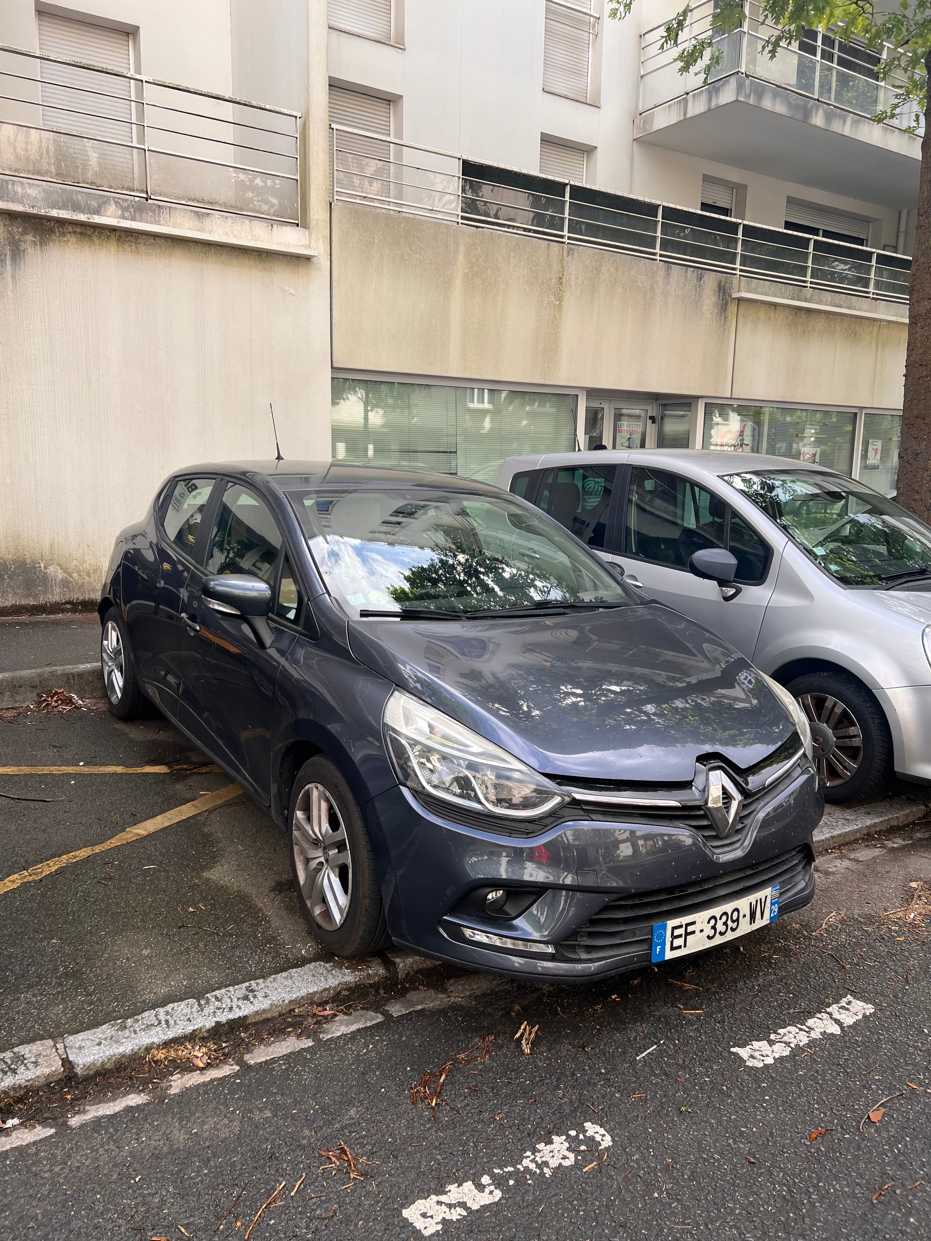 Renault Clio con Aire acondicionado